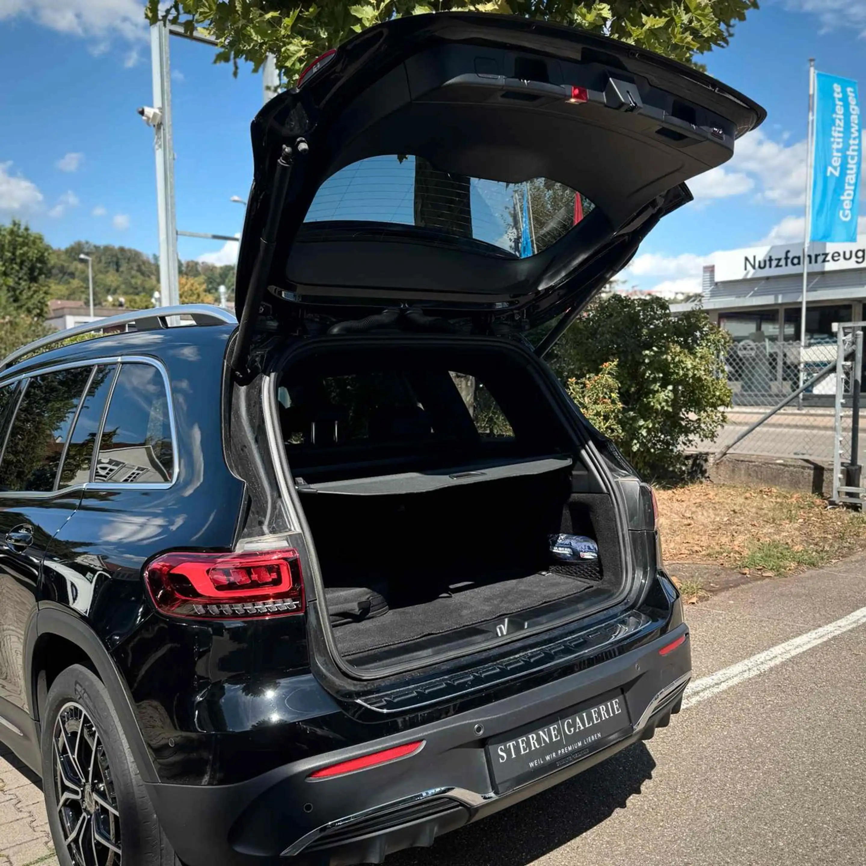 Mercedes-Benz EQB 250 AMG-LINE/RÜCKFAHRK/TOTW/TEMPOM/AMBIENT — photo 7