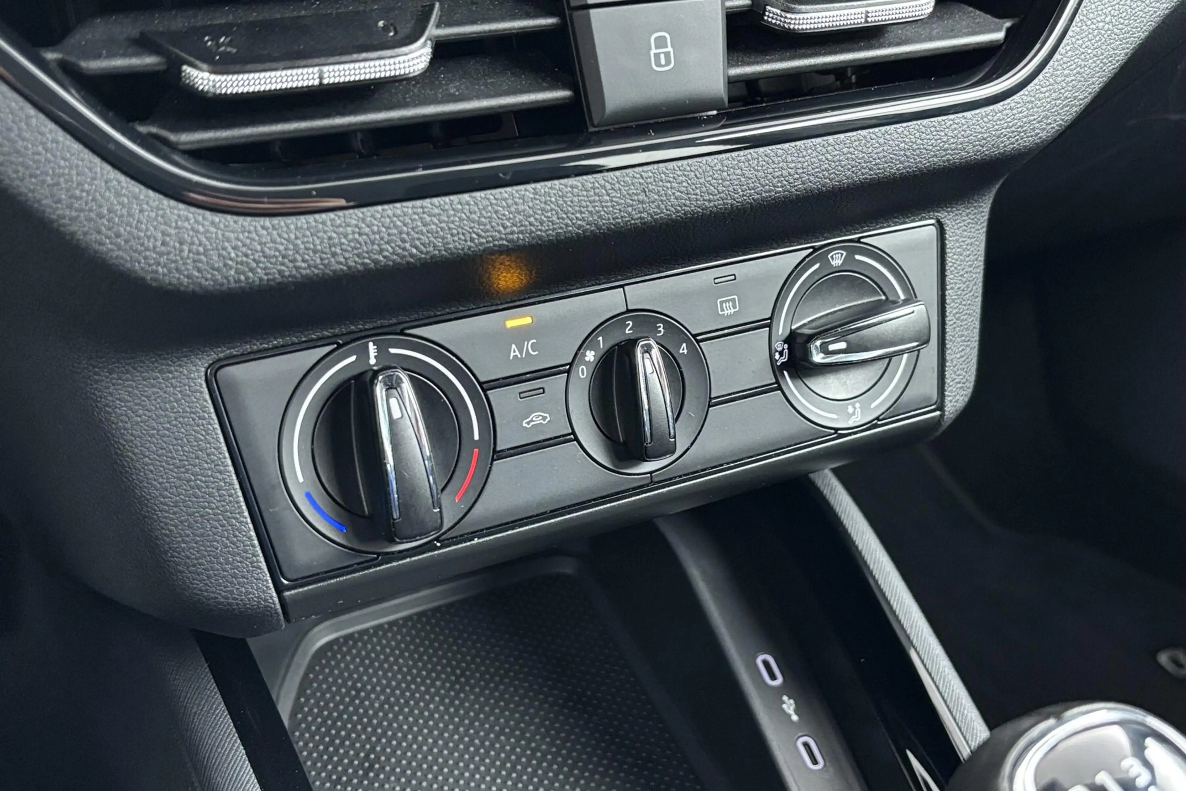 Skoda Kamiq 1.0 TSI Ambition Ruim, praktisch en klaar voor het — photo 31