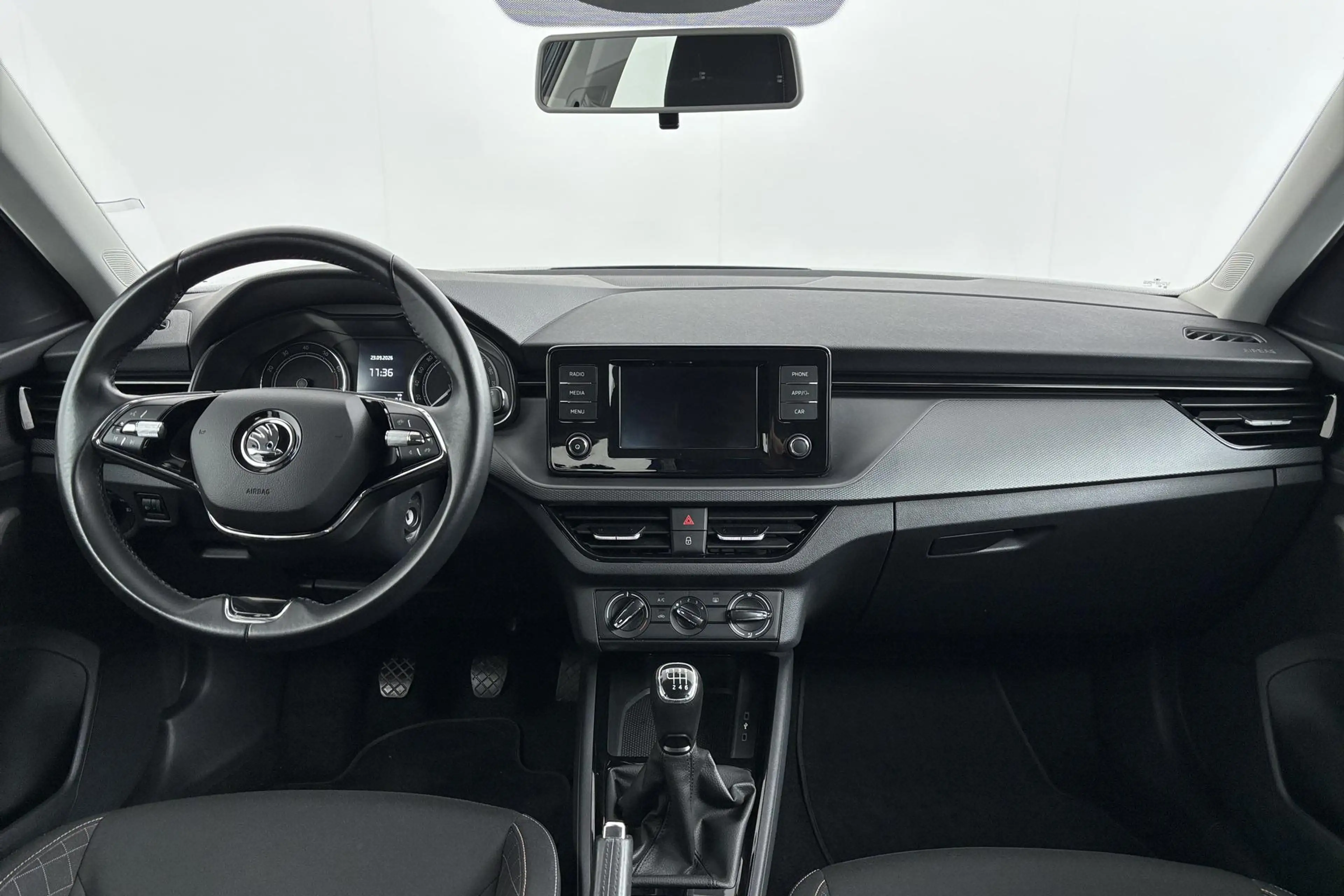 Skoda Kamiq 1.0 TSI Ambition Ruim, praktisch en klaar voor het — photo 12