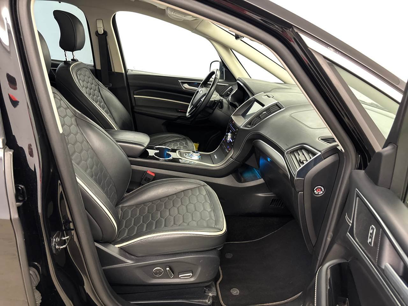 Ford S-Max 2.0 EcoBlue Vignale AHK Pano S-Dach SpoSi — photo 9