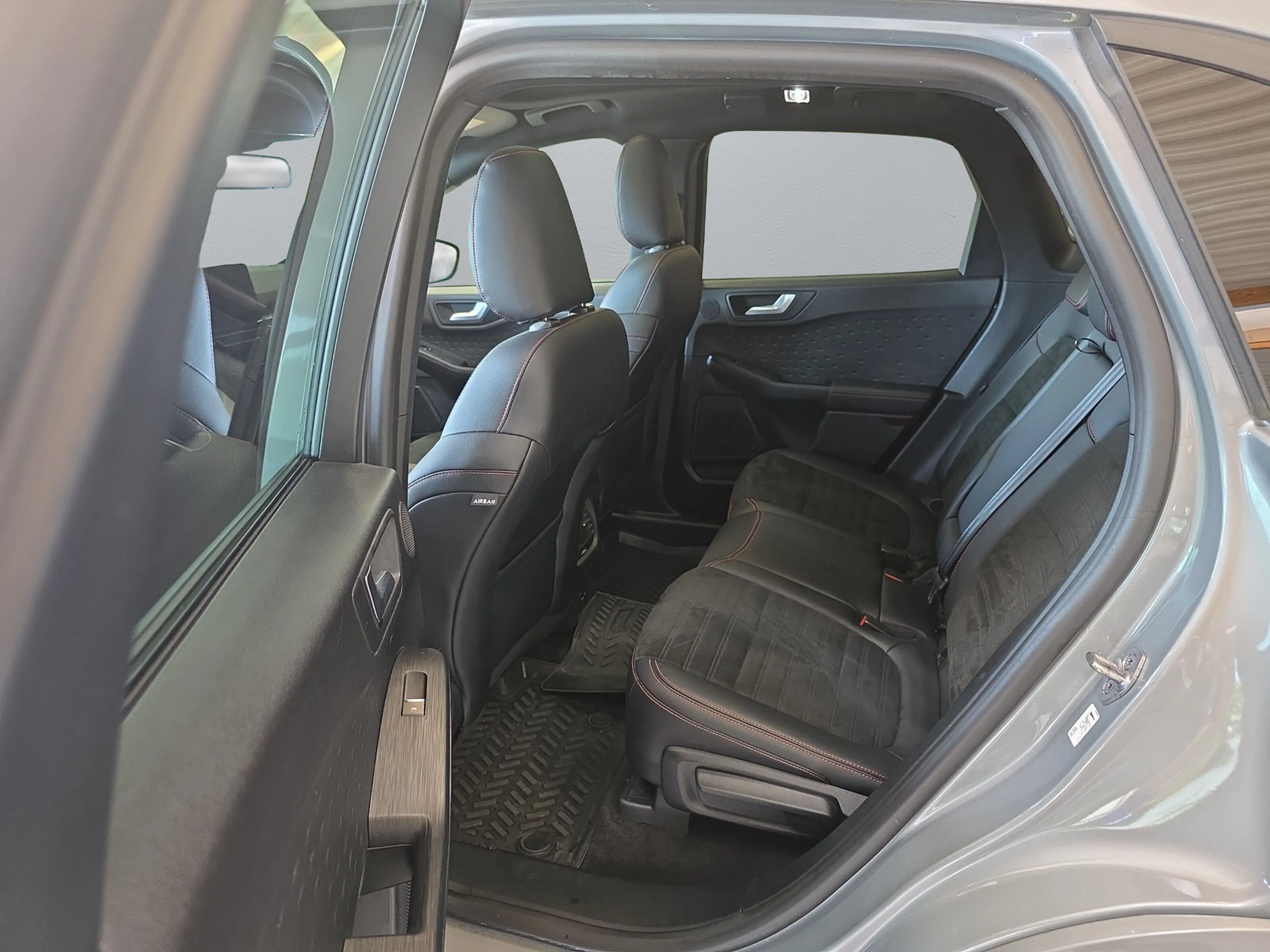 Ford Kuga Plug-In Hybrid ST-Line XAHK- Panoramadach- elektr. — photo 12