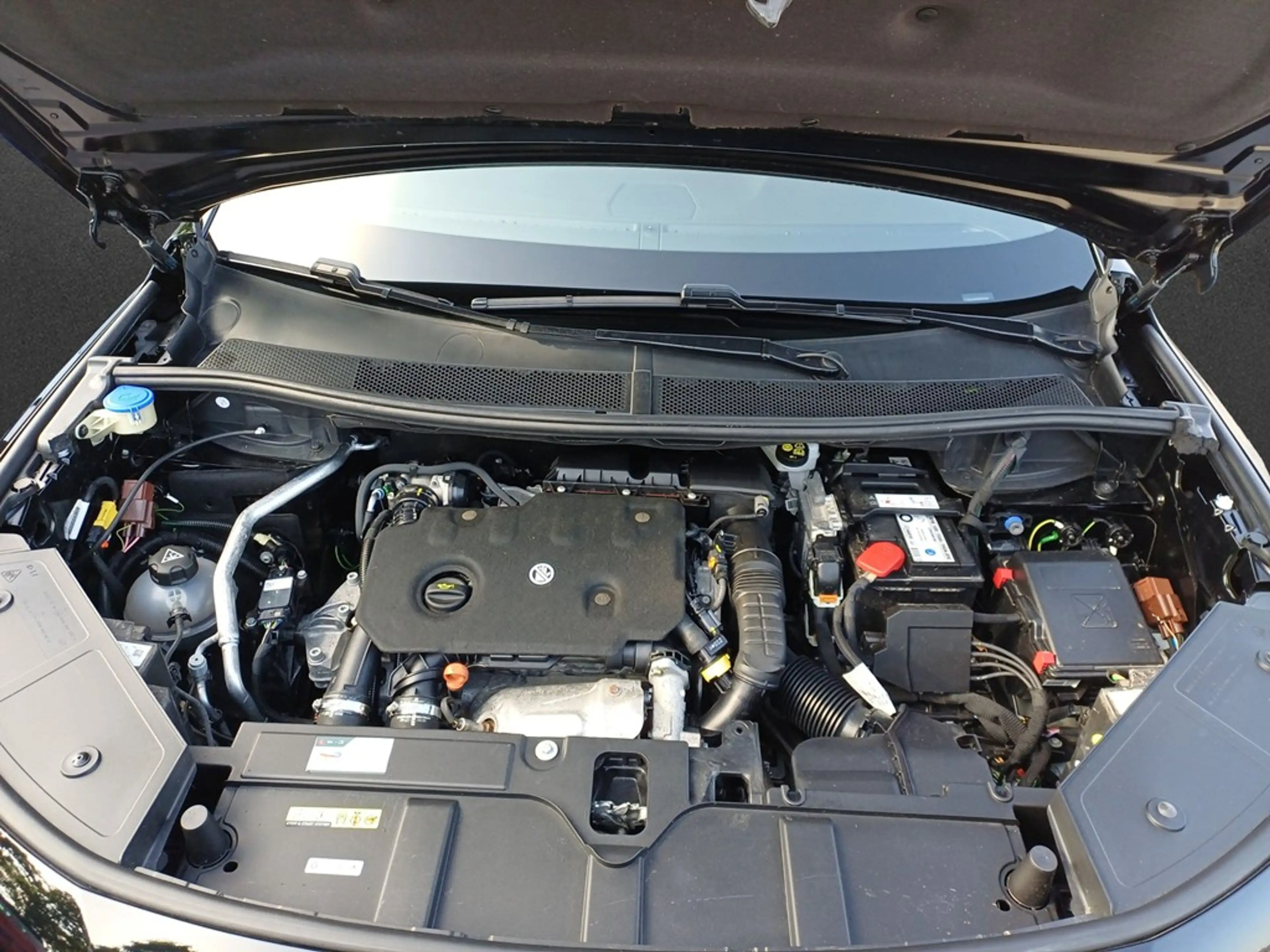 DS Automobiles DS 7 DS 7 PERFORMANCE LINE BlueHDi 130 — photo 5