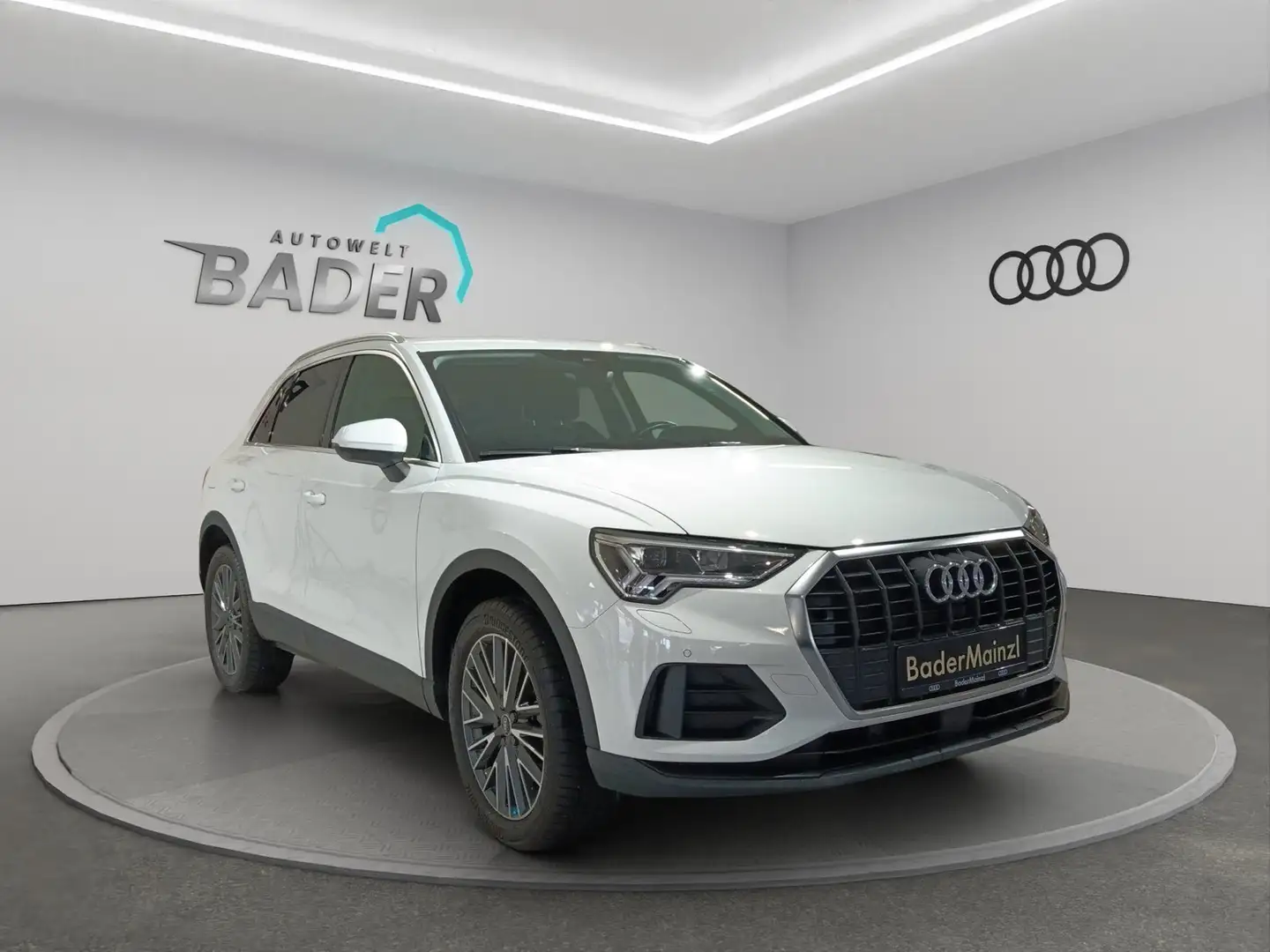 Audi Q3 1.4TFSI LED Navi Fehér - 1
