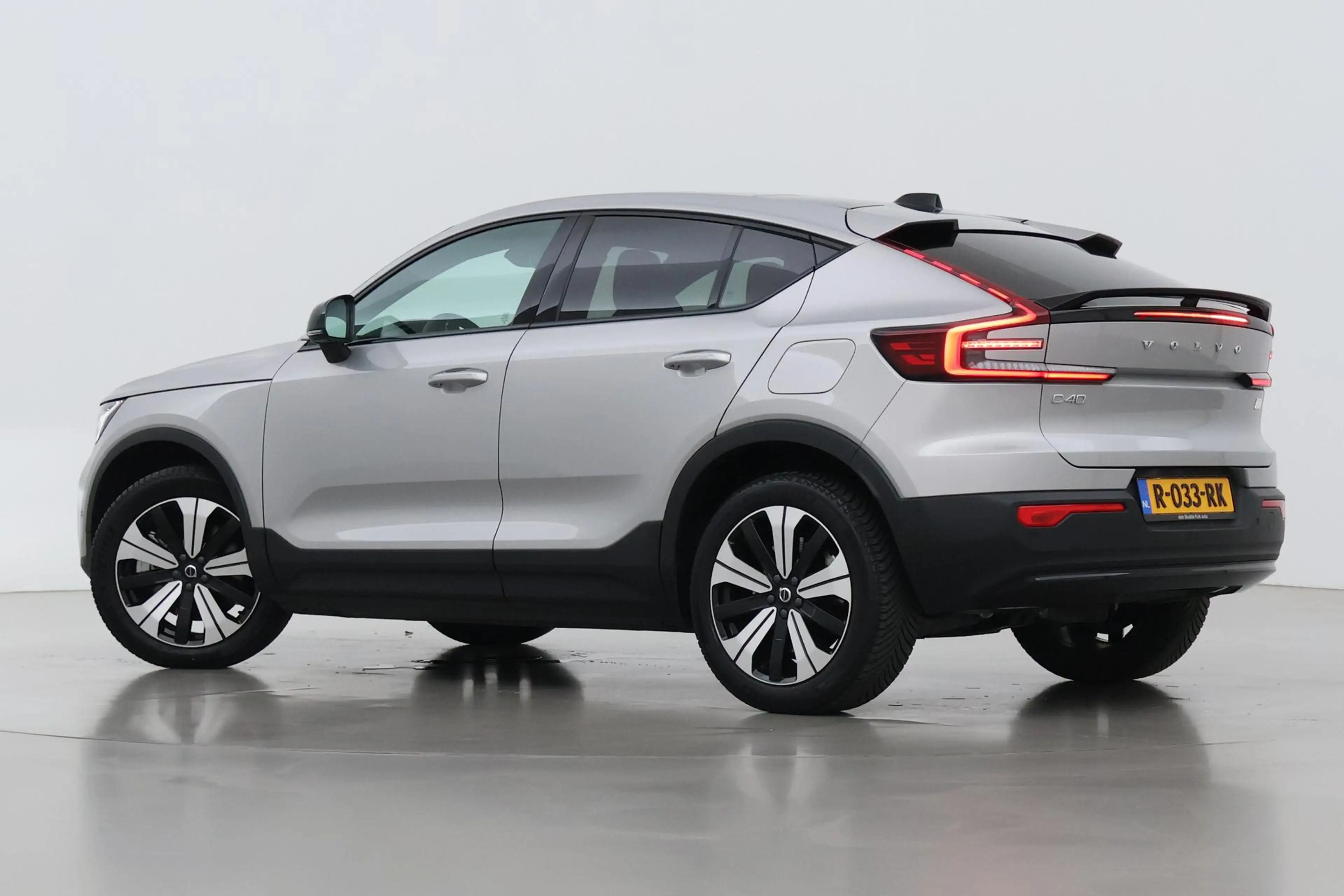 Volvo C40 Recharge Ultimate 69 kWh | Harman/Kardon | BLIS | — photo 2