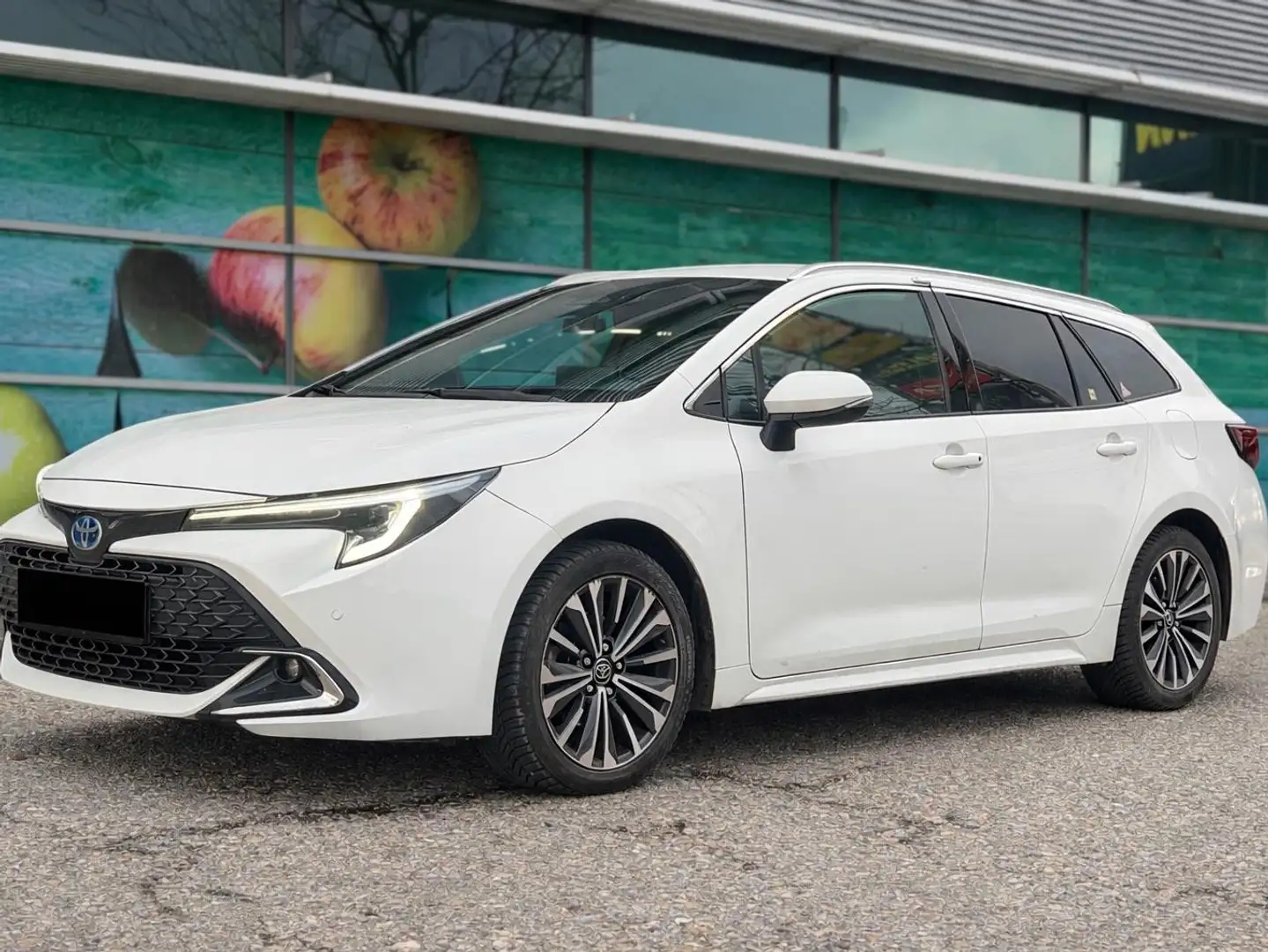 Toyota Corolla Corolla 1,8 Hybrid Touring Sports Active Active Weiß - 1