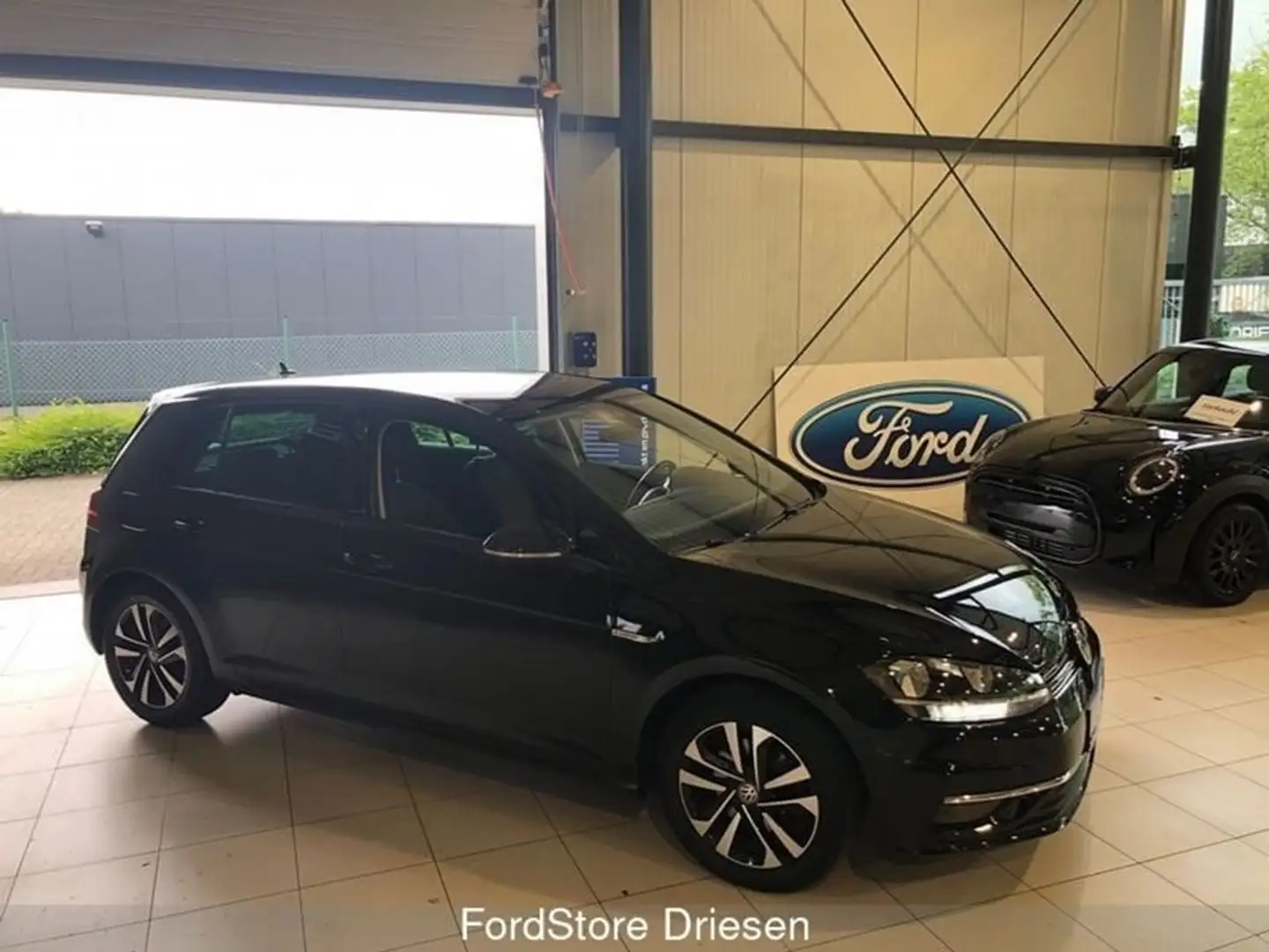 Volkswagen Golf TSI BlueMotion IQ.Drive BIJ DRIESEN IN BREE 08 Negro - 1