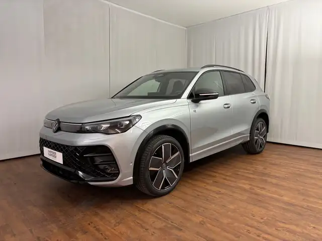 Volkswagen Tiguan R-Line TDI 4MOTION DSG Ansicht 2