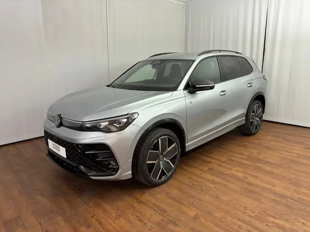 Volkswagen Tiguan R-Line TDI 4MOTION DSG Ansicht 3