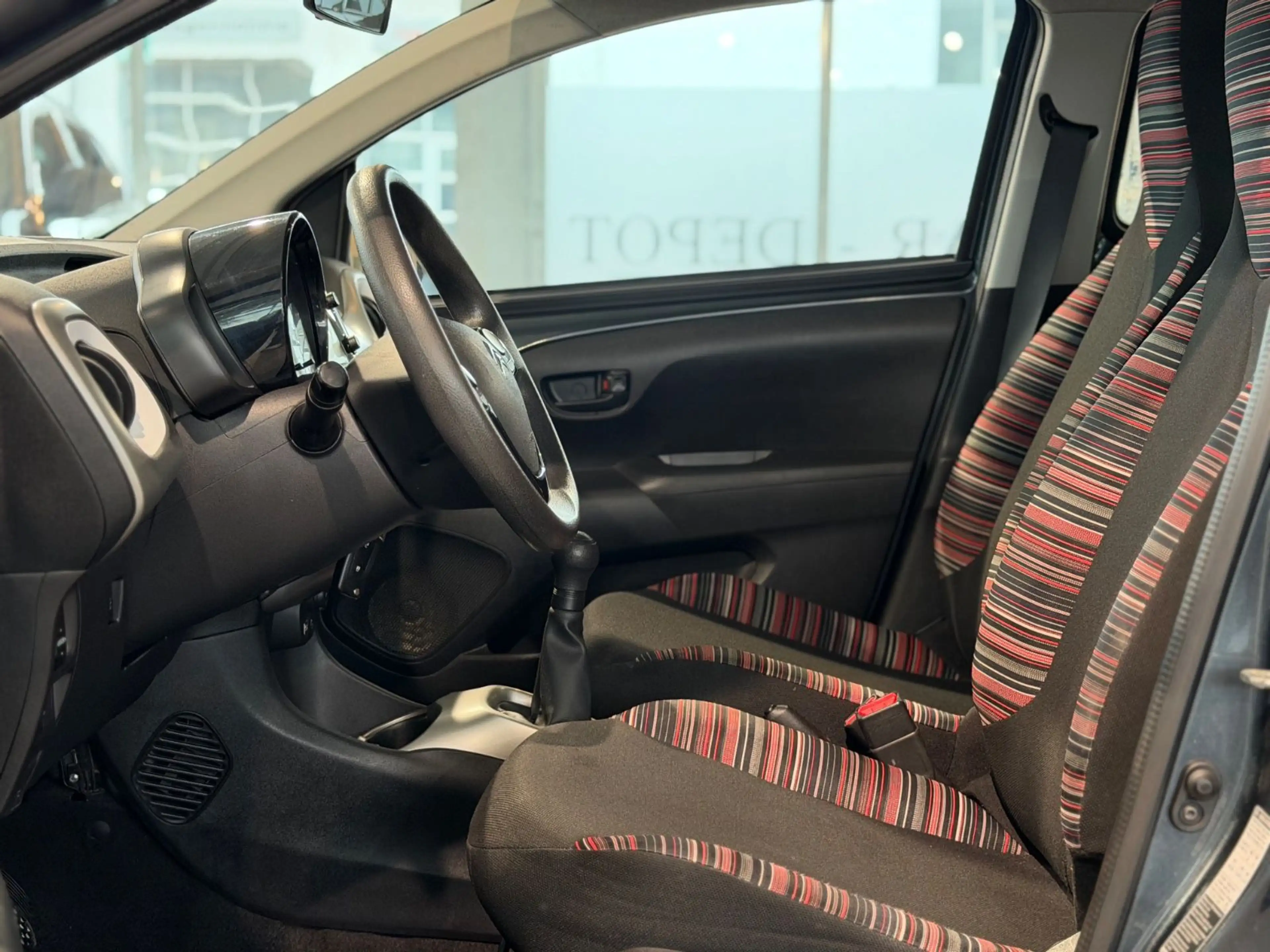 Citroen C1 Selection*KLIMA*SHZ*NAVI*TOUCH*TEMP.*BLUET.* — photo 13