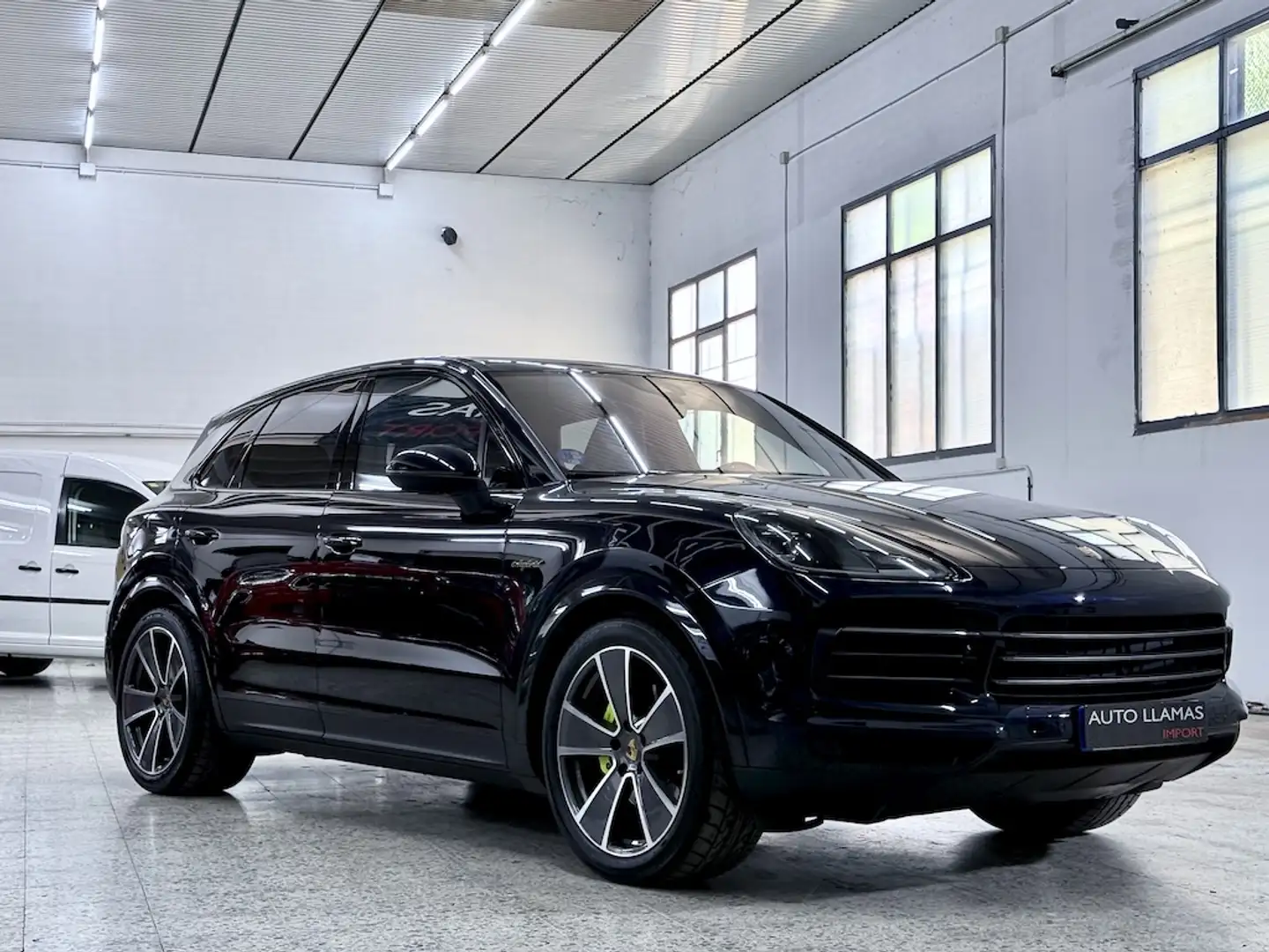 Porsche Cayenne E-Hybrid Platinum Edition Aut. Azul - 2