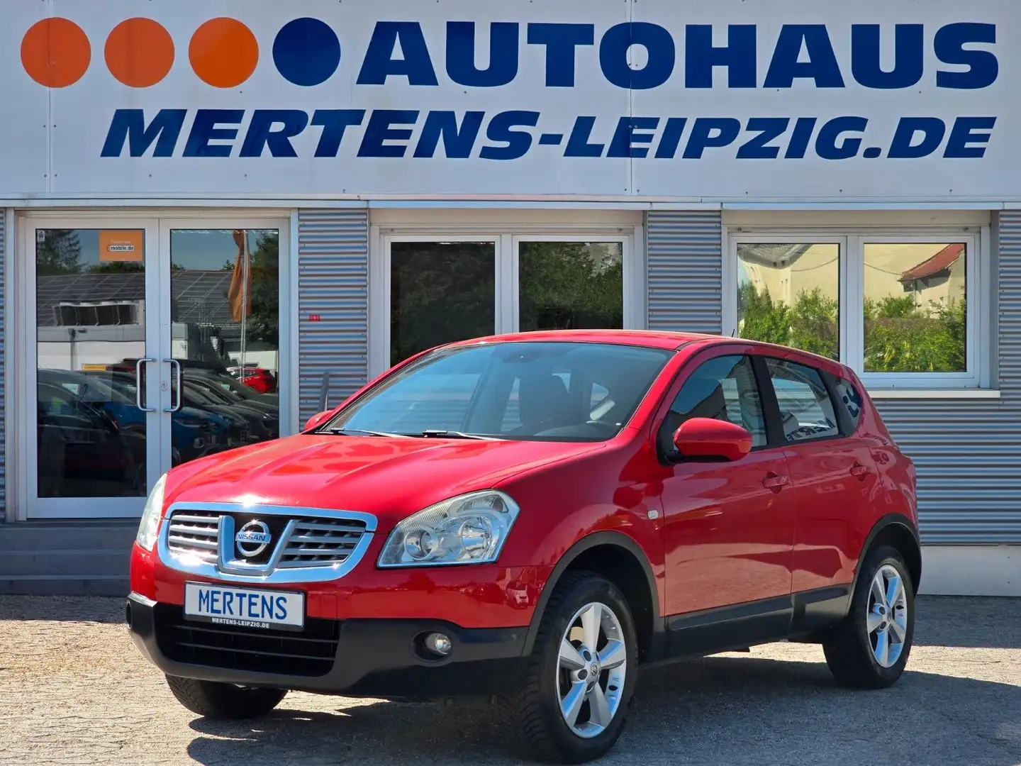 Nissan Qashqai 2.0 acenta Alu DAB BT Tel Gewerbe Rot - 1