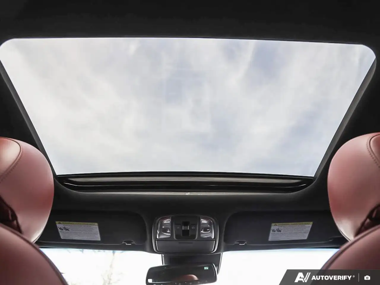 Kia Stinger снимка Kia Stinger