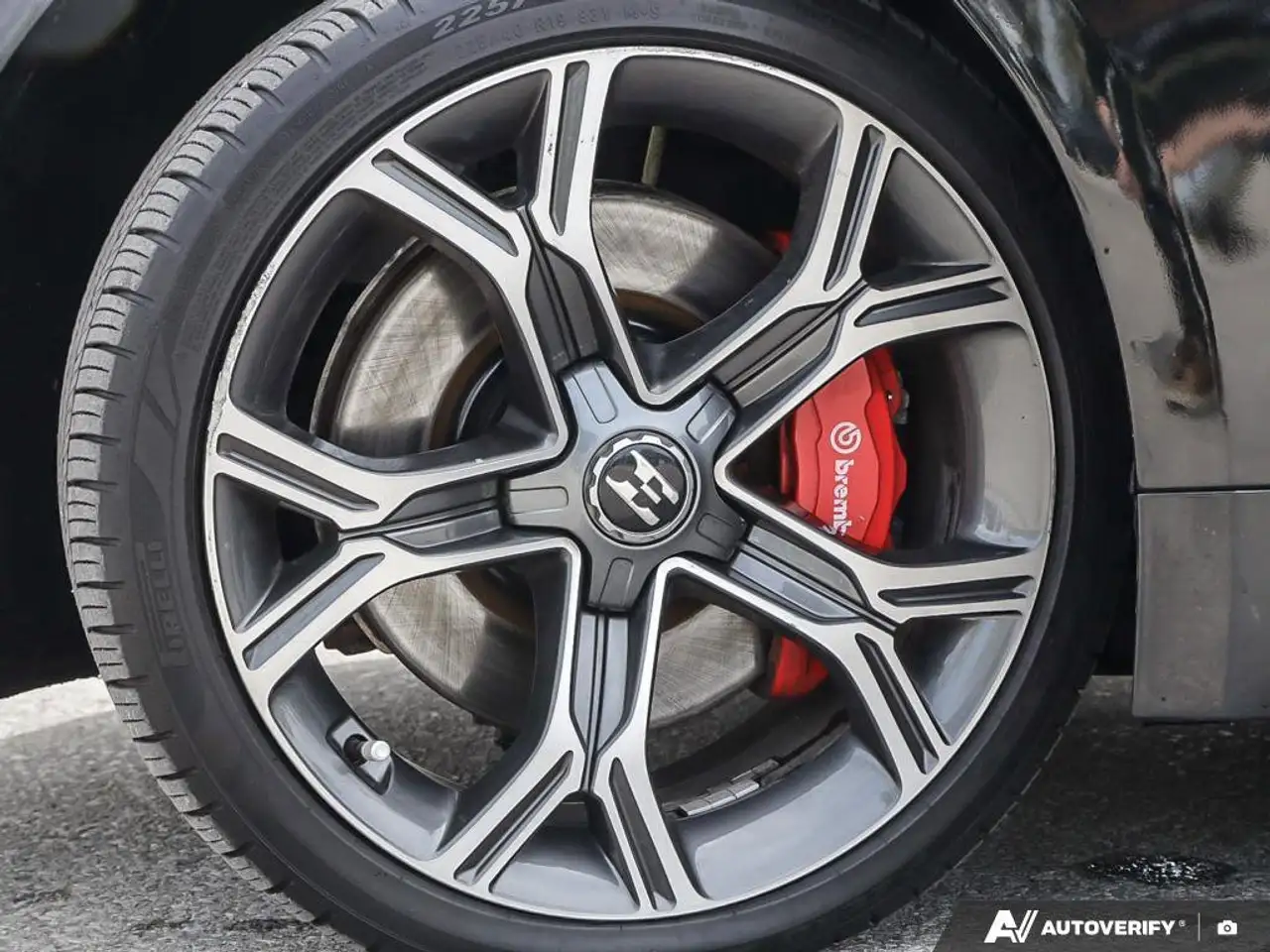 Kia Stinger снимка Kia Stinger