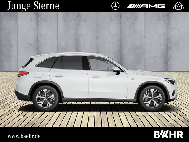 Mercedes-Benz GLC view 10