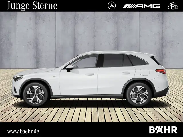 Mercedes-Benz GLC view 2