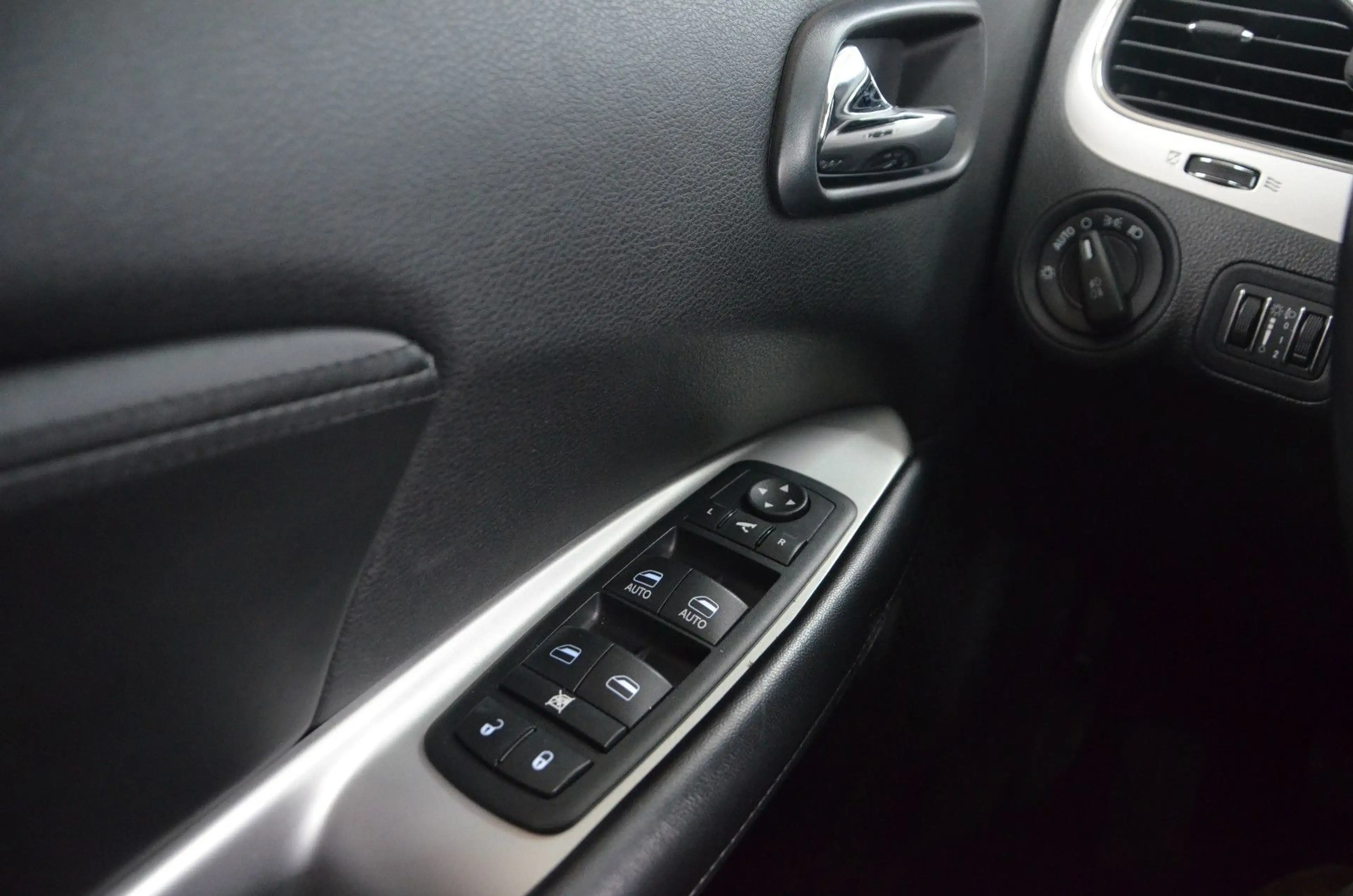 Fiat Freemont 2.0 Multijet Urban *7 SITZER*EXPORT* — photo 11