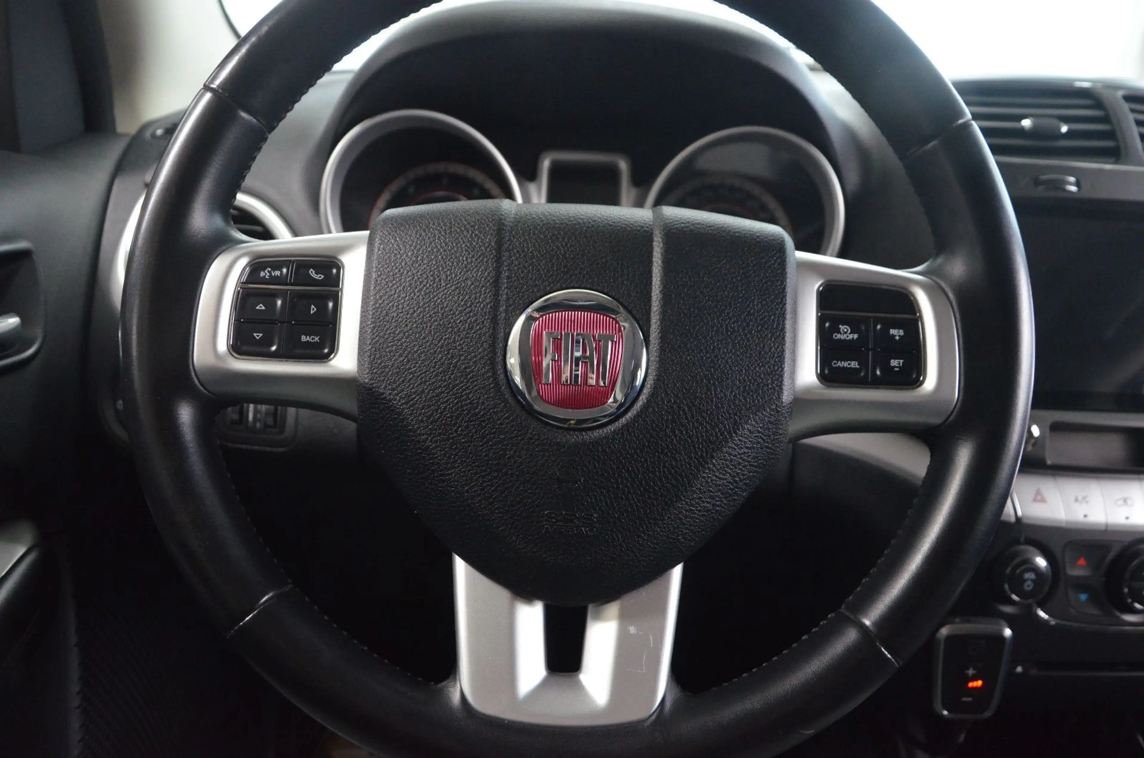 Fiat Freemont 2.0 Multijet Urban *7 SITZER*EXPORT* — photo 12