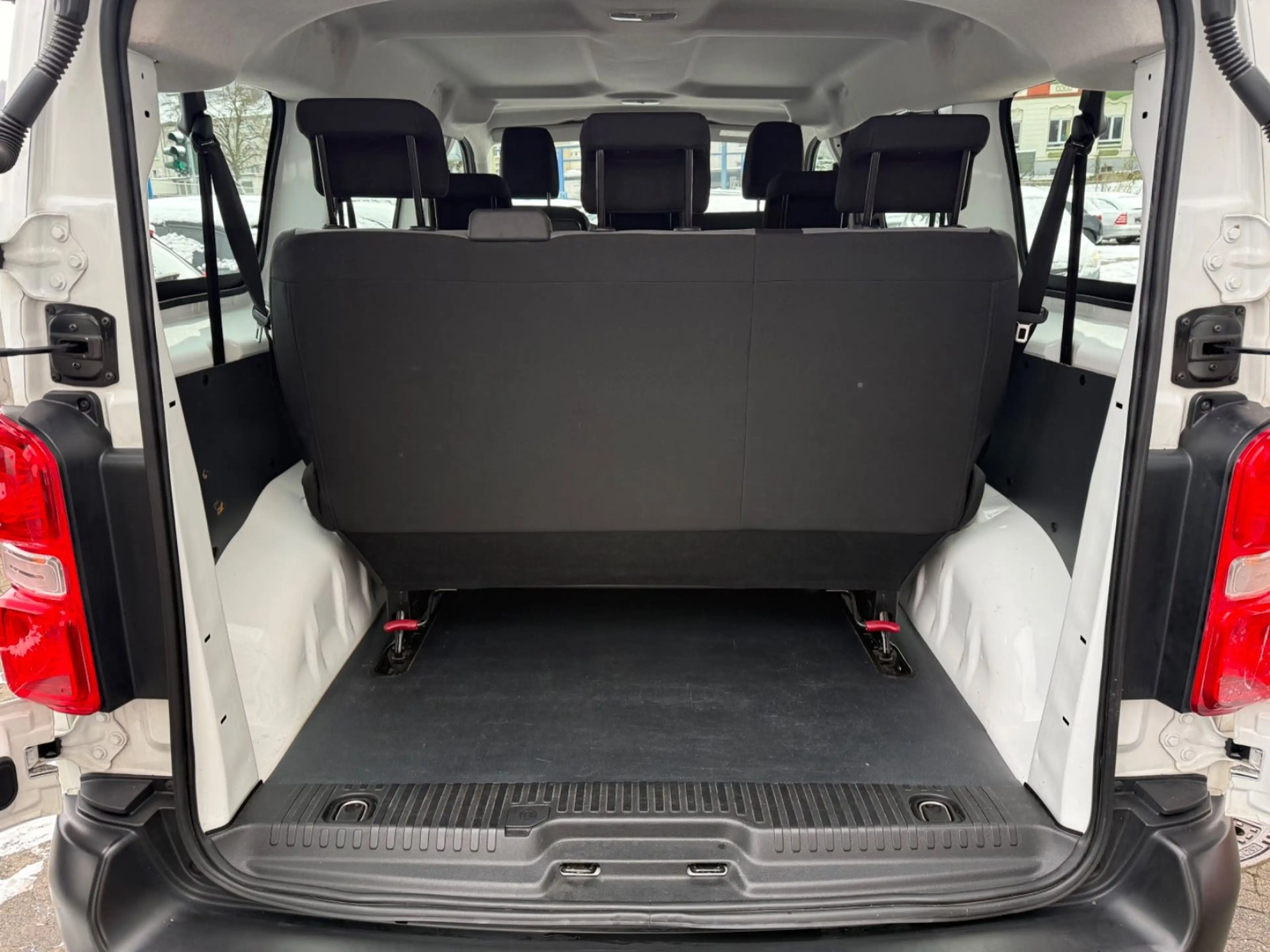 Citroen Jumpy Spacetourer 88kW 120PS/9-Sitzer/PDC/Klima — photo 5