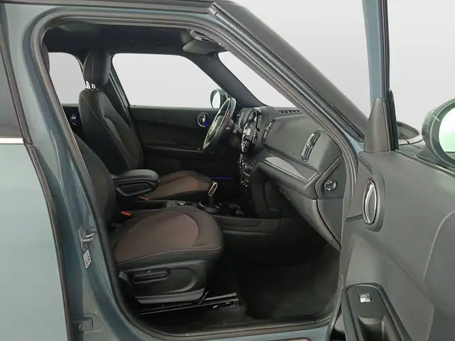 Mini Countryman view 11