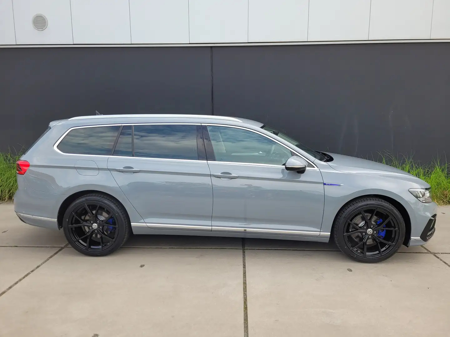 Volkswagen Passat Variant GTE 1.4 eHybrid PHEV*DSG*VIRTUAL COCKPIT*NAVI*DAB* Grijs - 2