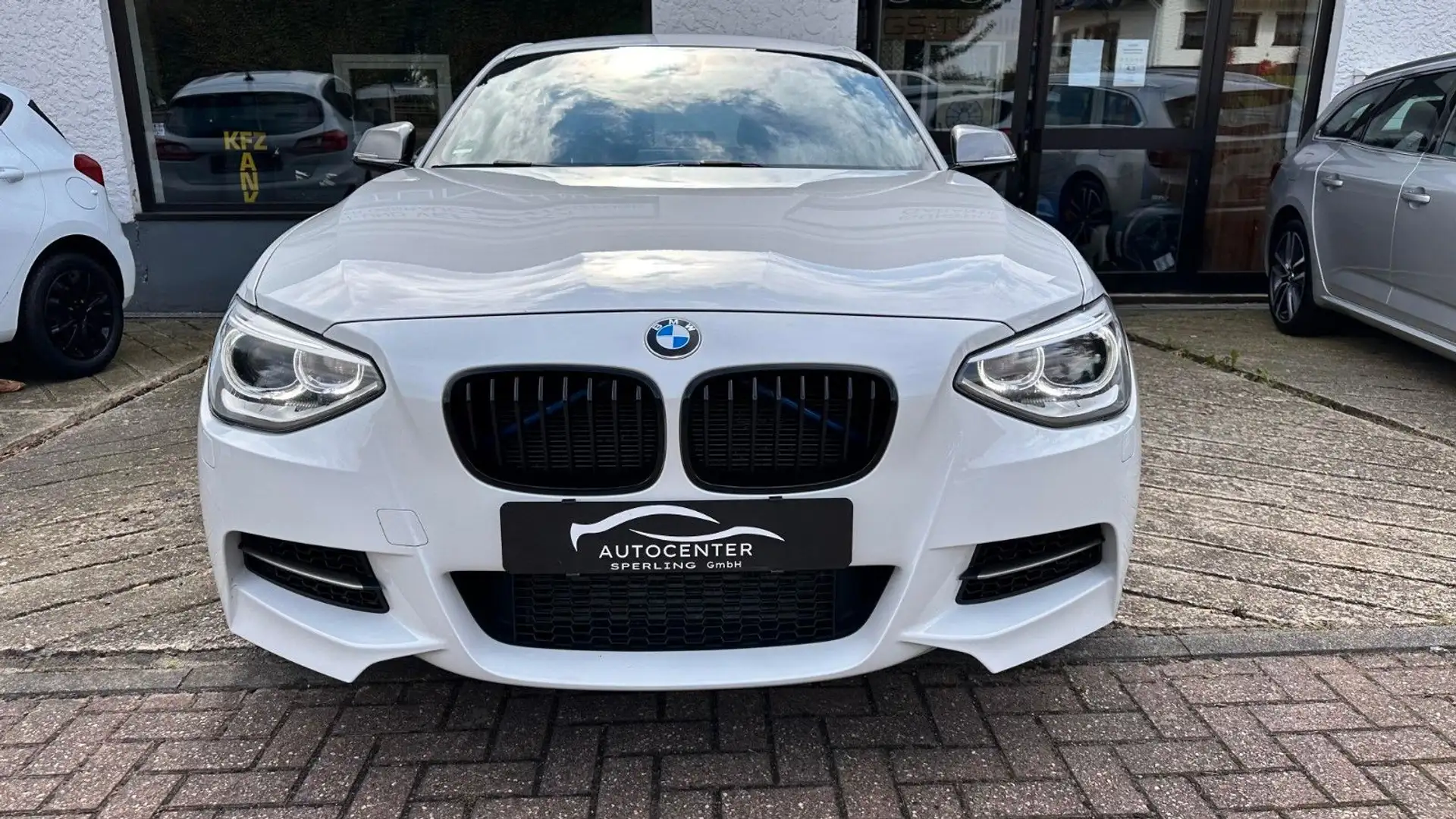BMW 135 I*Leder*Harman&Kardon*NaviProfessional Blanc - 2