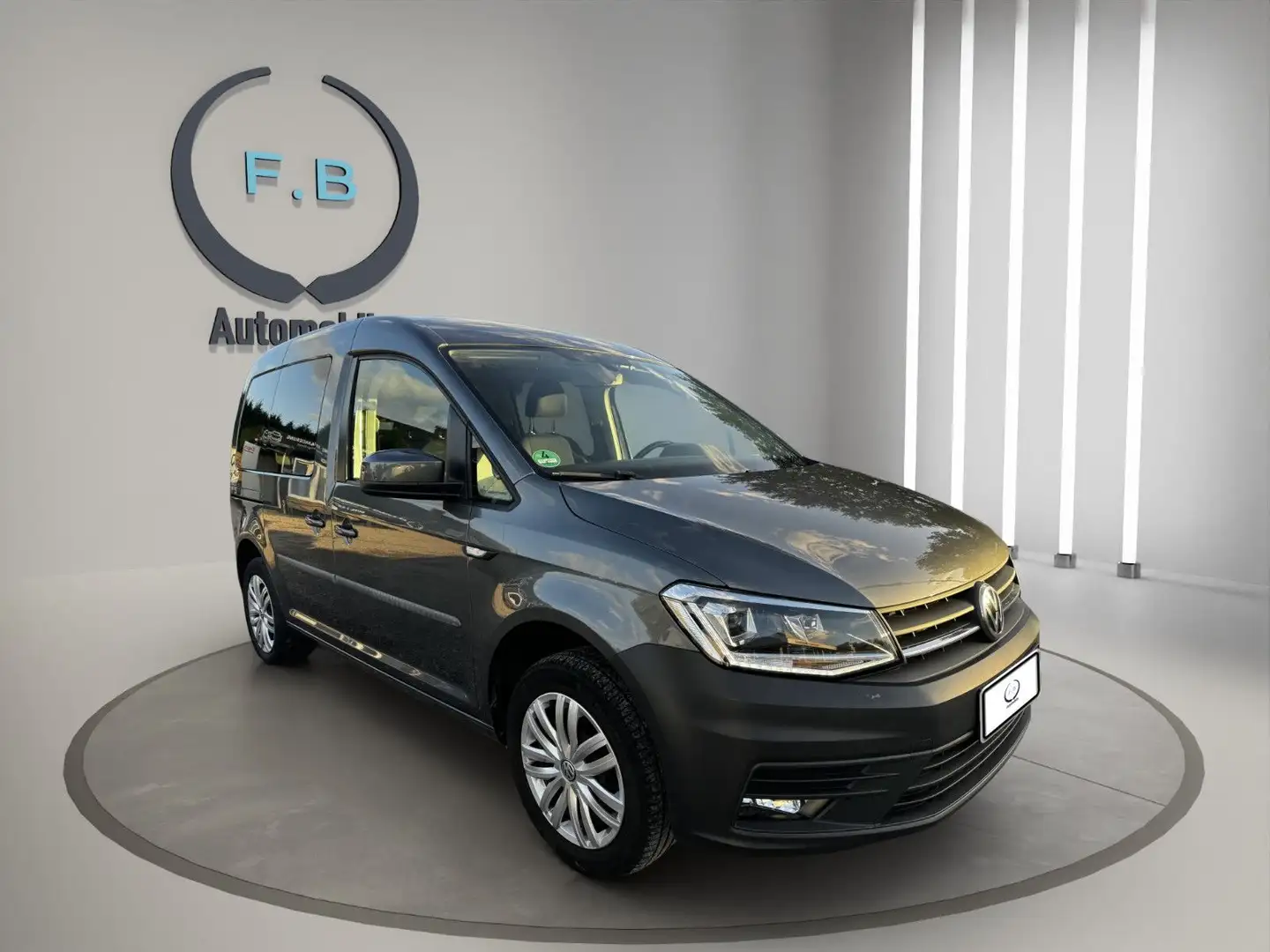 Volkswagen Caddy /AUTOMATIK/SHZ/RFK/UVM.. Grau - 1