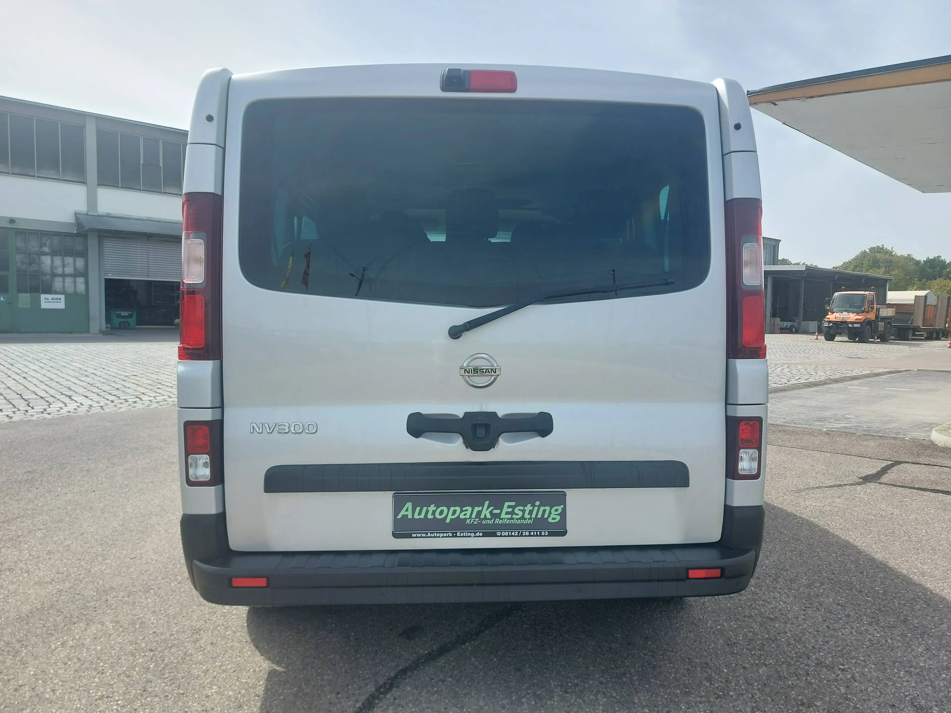Nissan NV300 L1H1 2,7t PREMIUM — photo 9