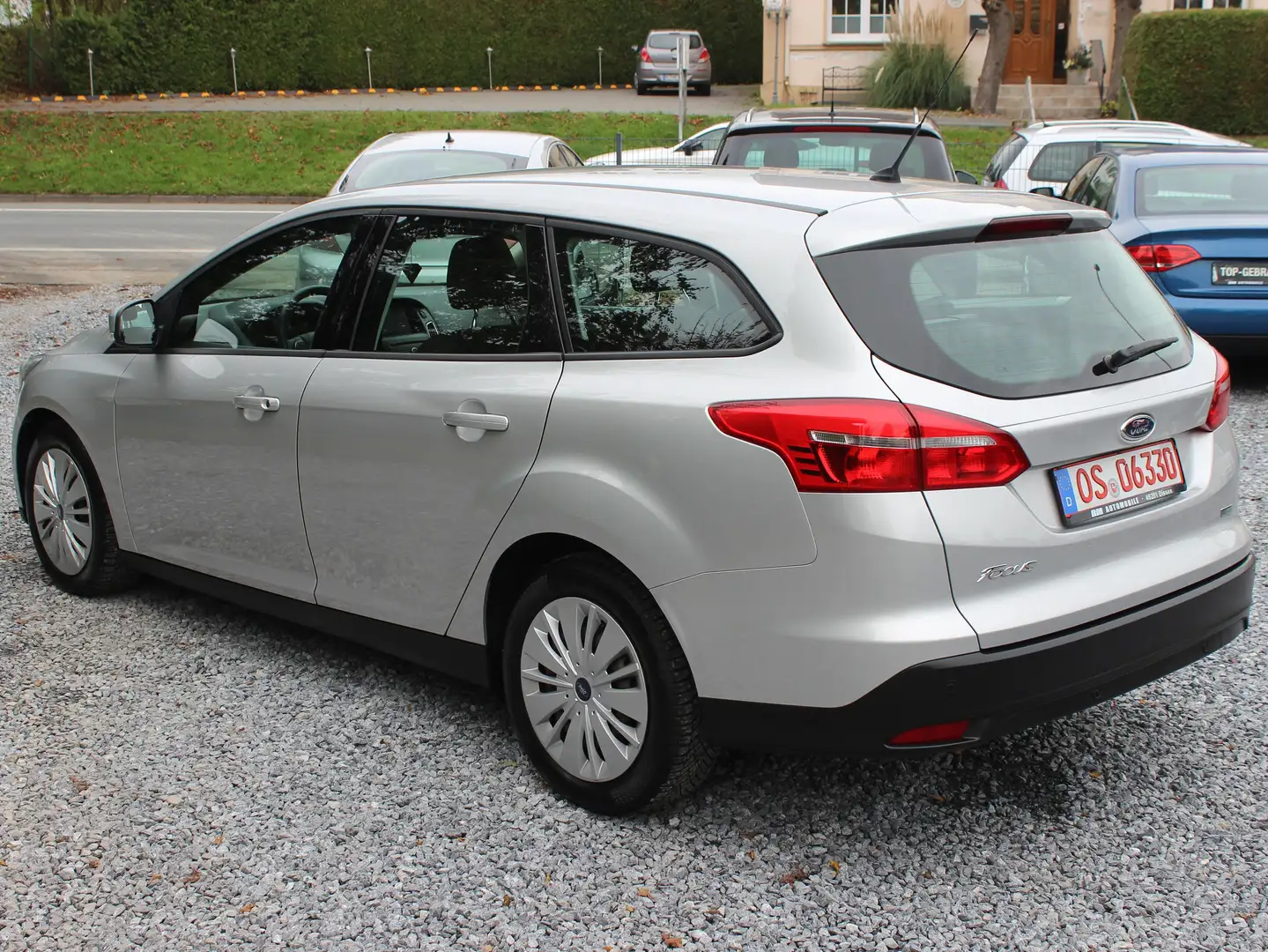 Ford Focus Business*Navigationssystem*Finanzierung* Gris - 2