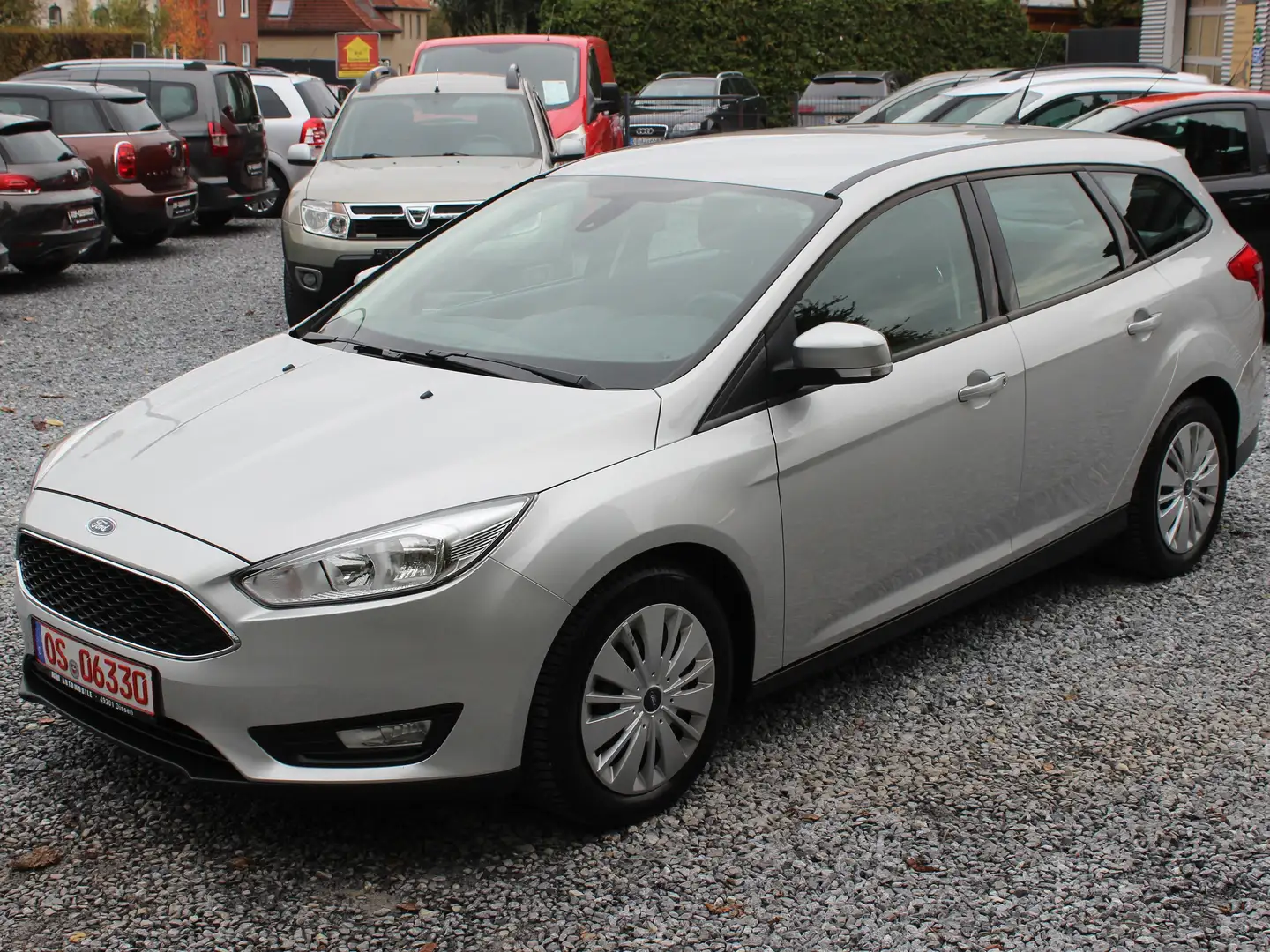 Ford Focus Business*Navigationssystem*Finanzierung* Gris - 1