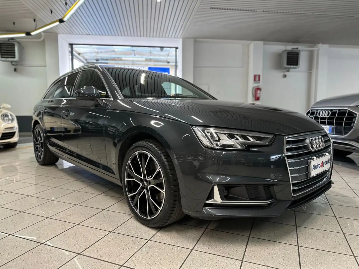 Audi A4 Avant 40 TFSI S tronic S line edition Grigio - 1