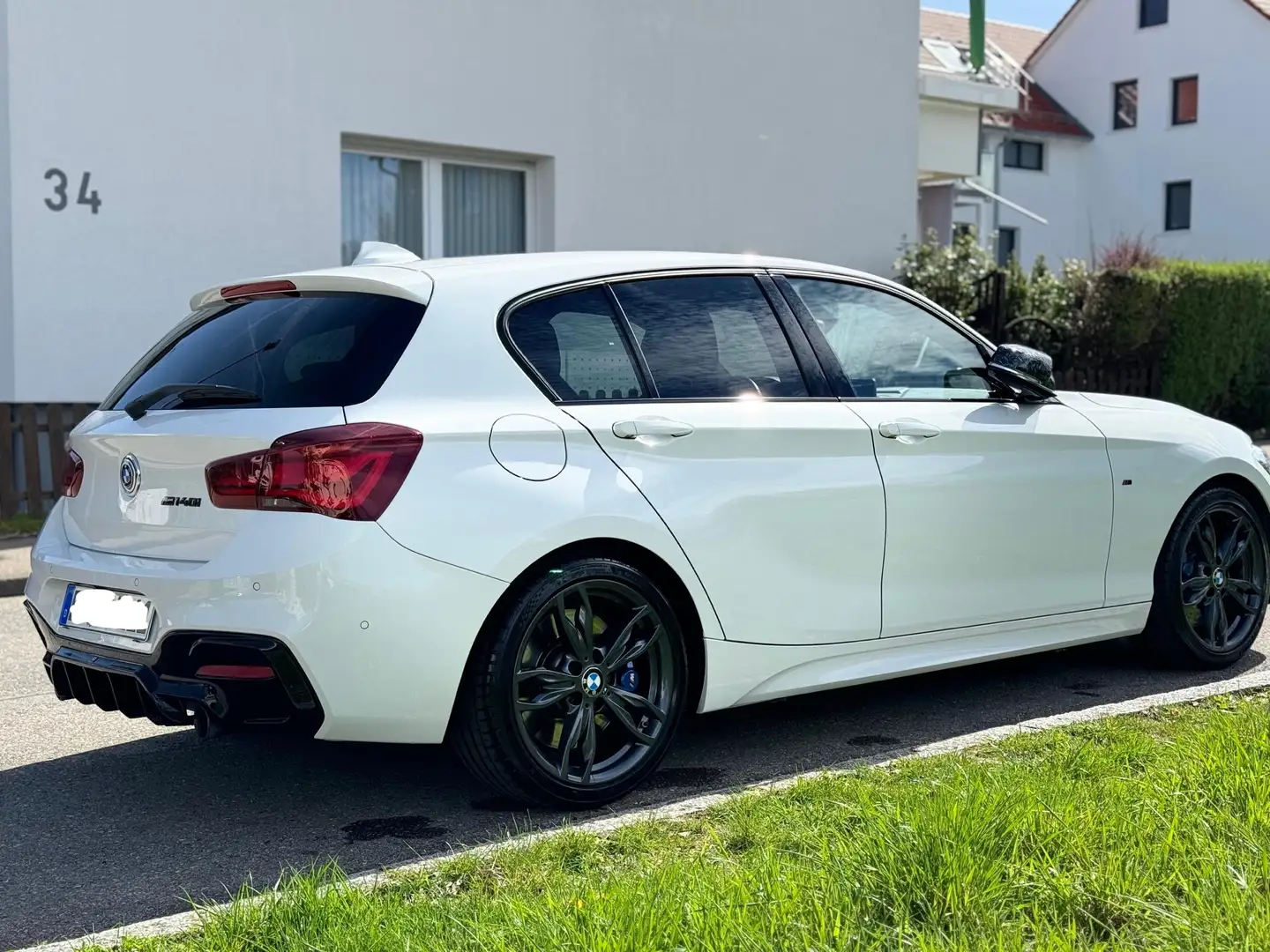 BMW 140 M140i Special Edition White - 2