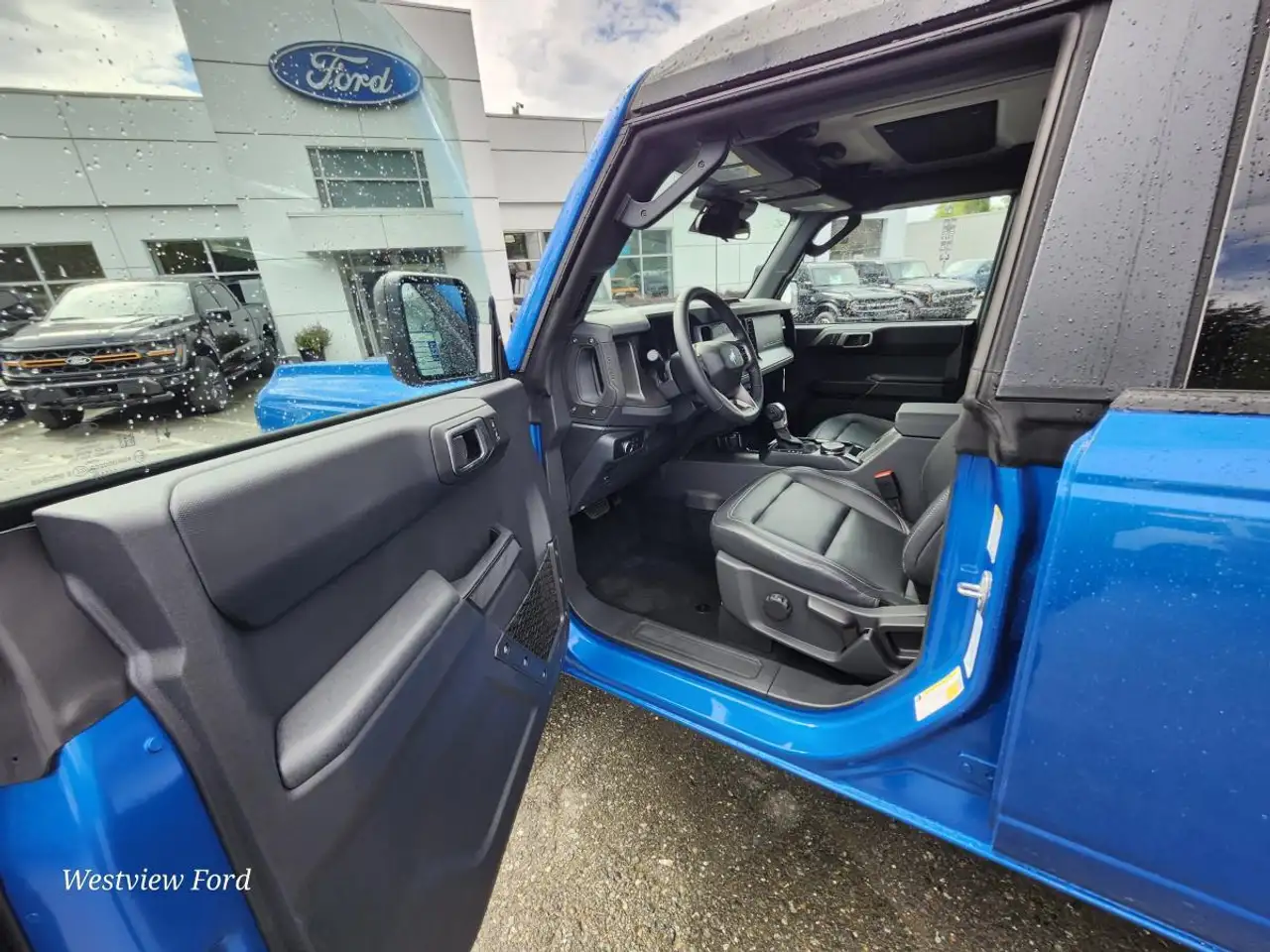 Ford Bronco снимка Ford Bronco