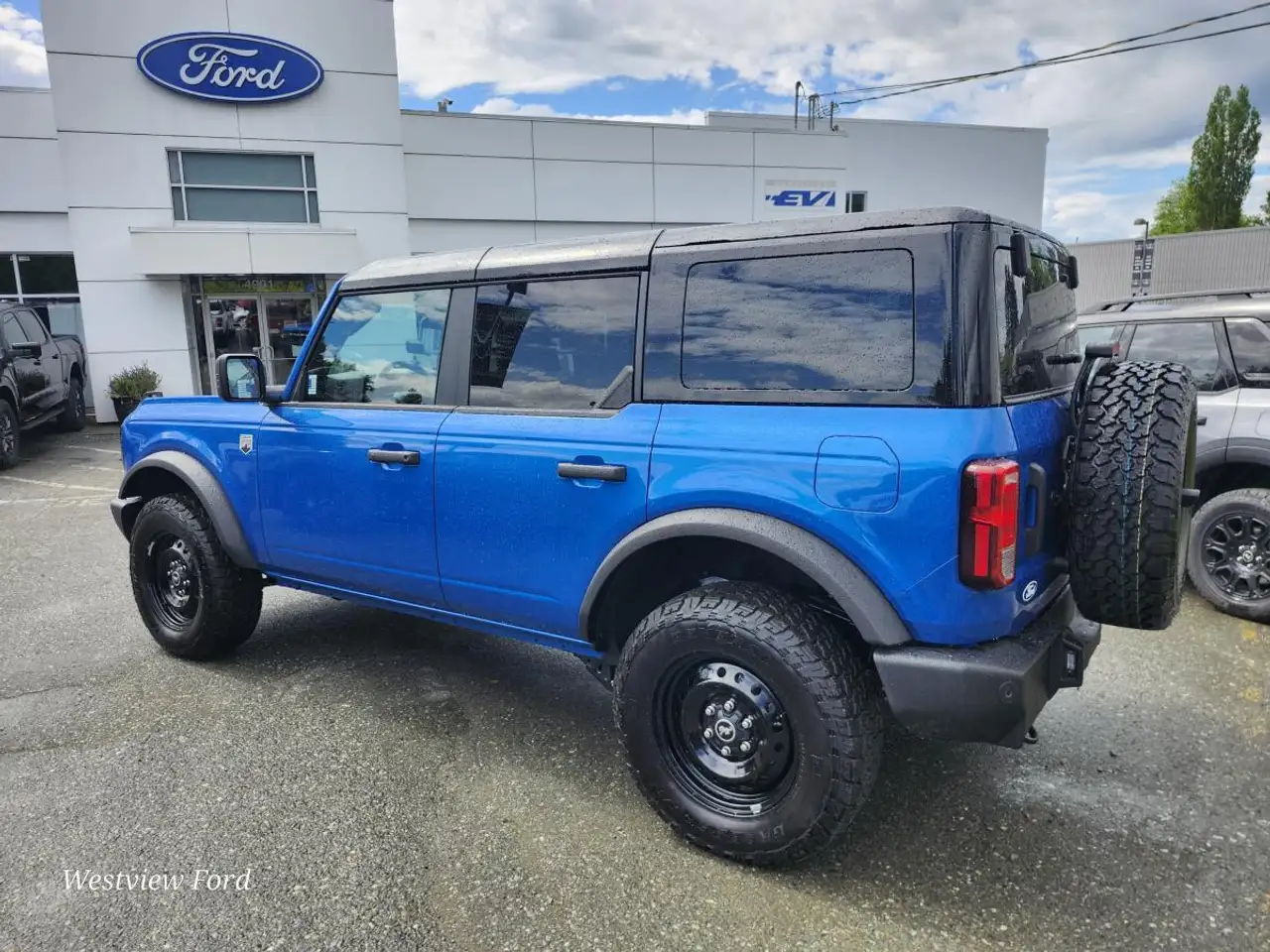Ford Bronco снимка Ford Bronco
