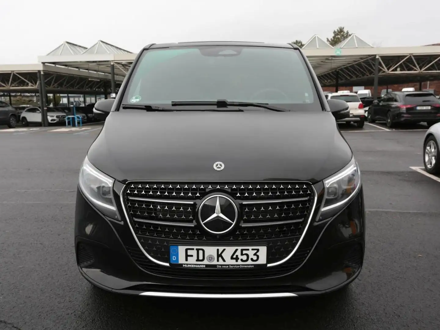 Mercedes-Benz V 250 d 4MATIC AVANTGARDE Extralang Distronic Noir - 2