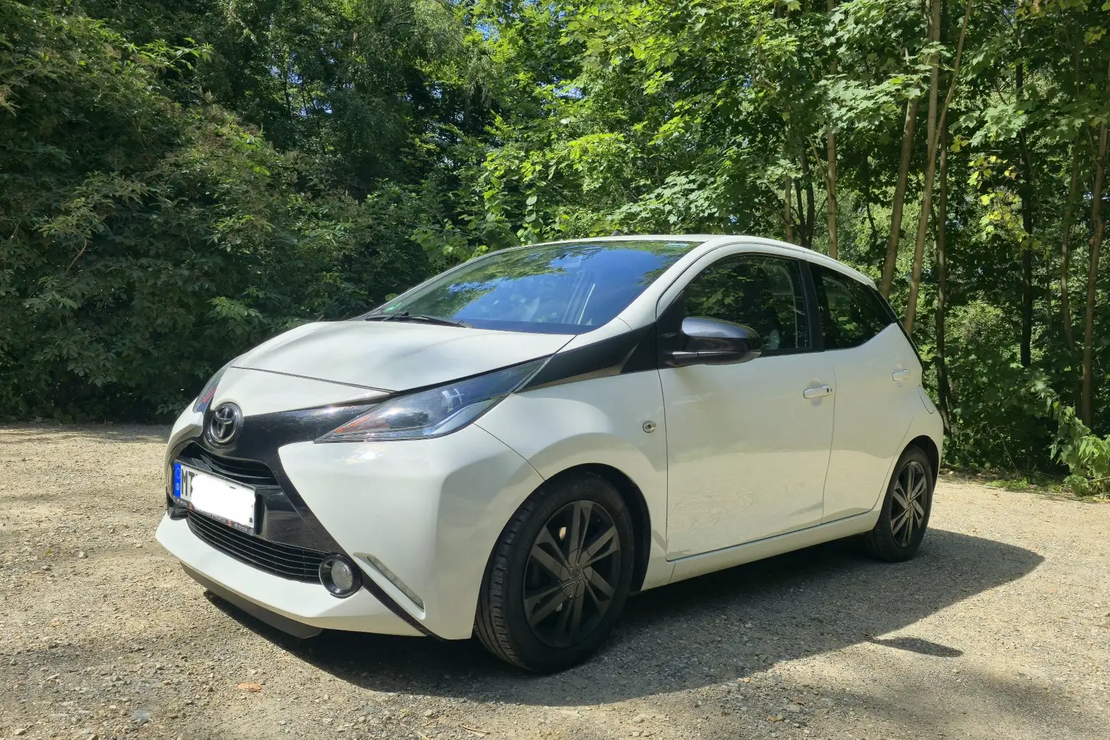 Toyota Aygo x-play touch - 2