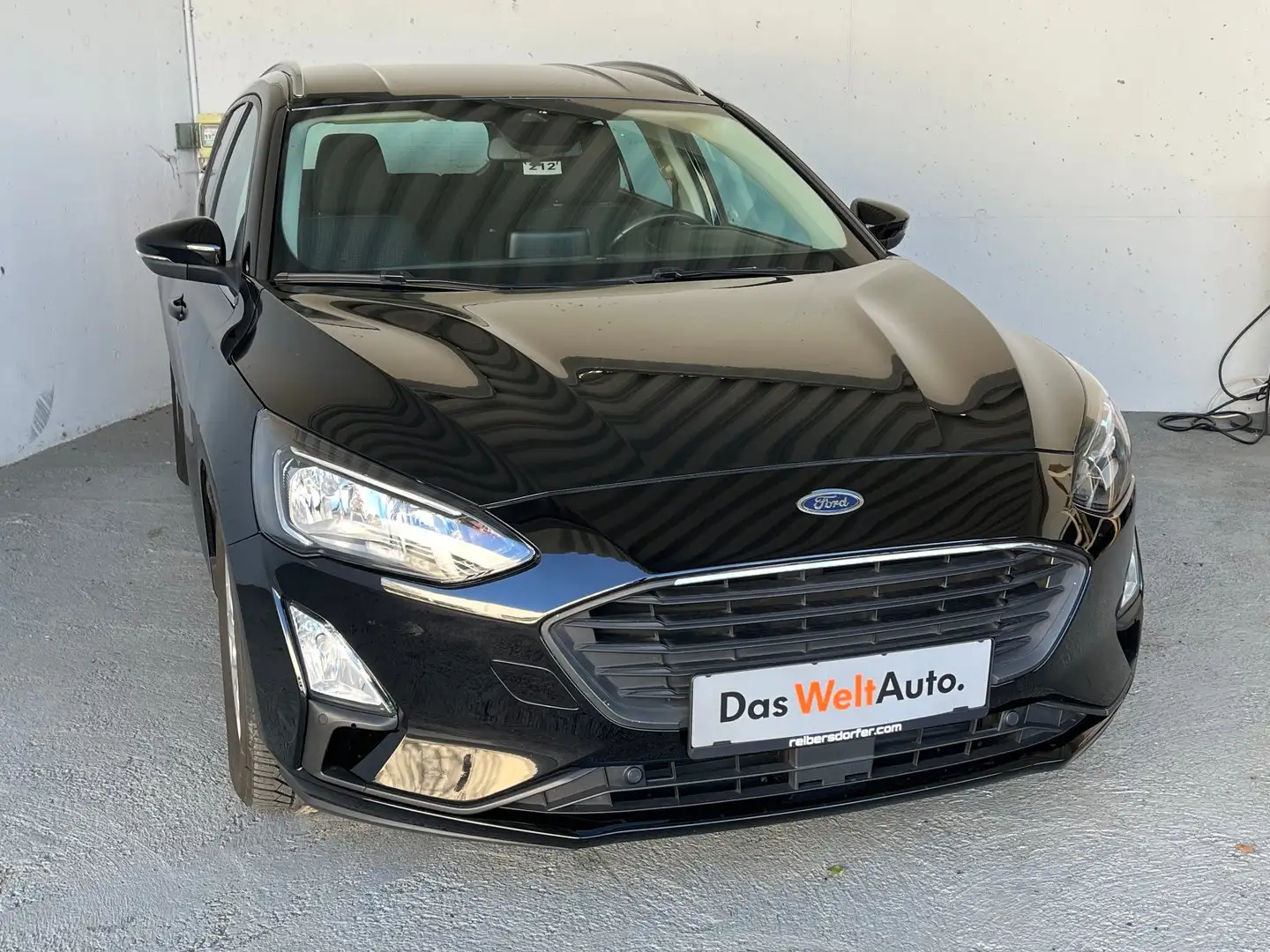 Ford Focus Traveller 1,0 EcoBoost Trend Edition Schwarz - 2