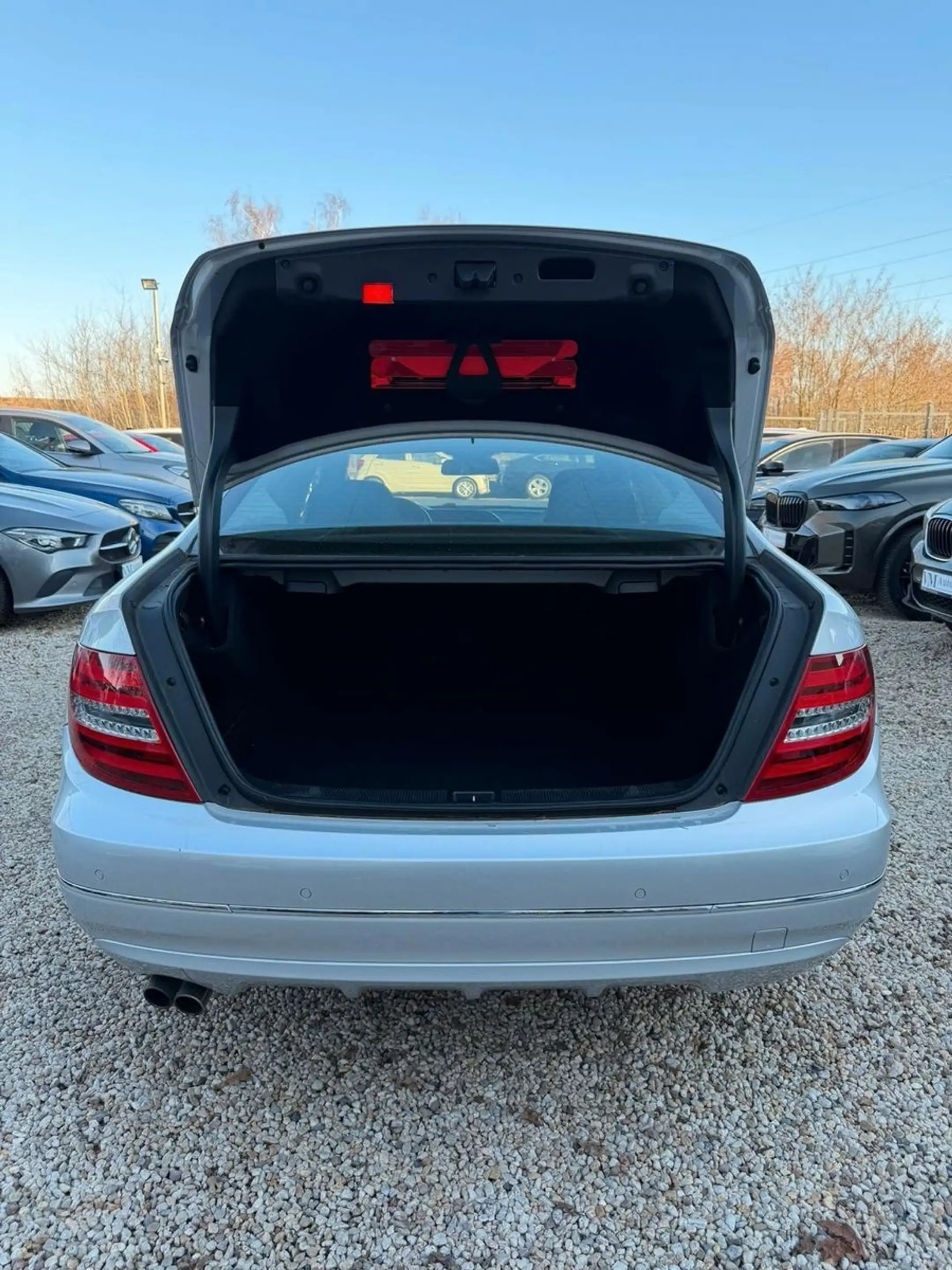 Mercedes-Benz C 180 Coupe Tempomat*Navigation*SitzHz. — photo 13