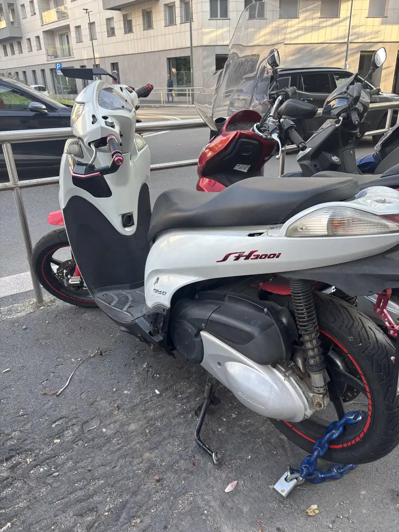 Honda SH 300 sport - 1