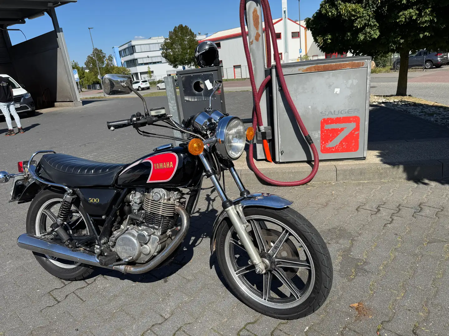 Yamaha SR 500 Fekete - 2