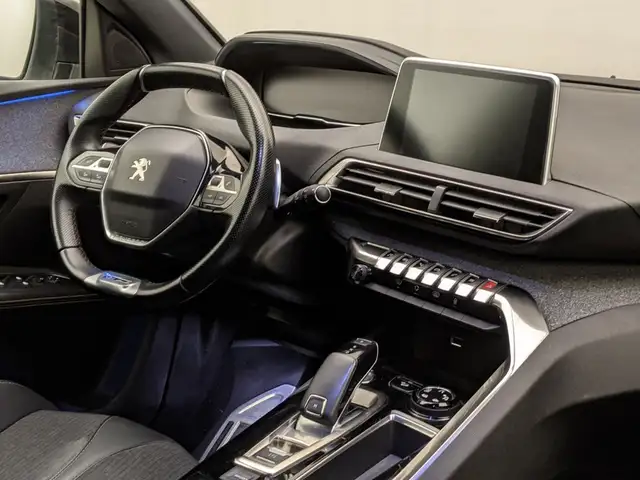 Peugeot 3008 view 6