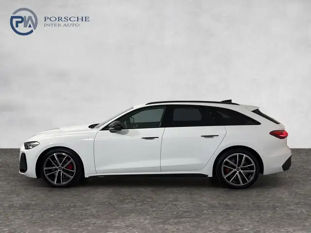 Audi A5 view 3