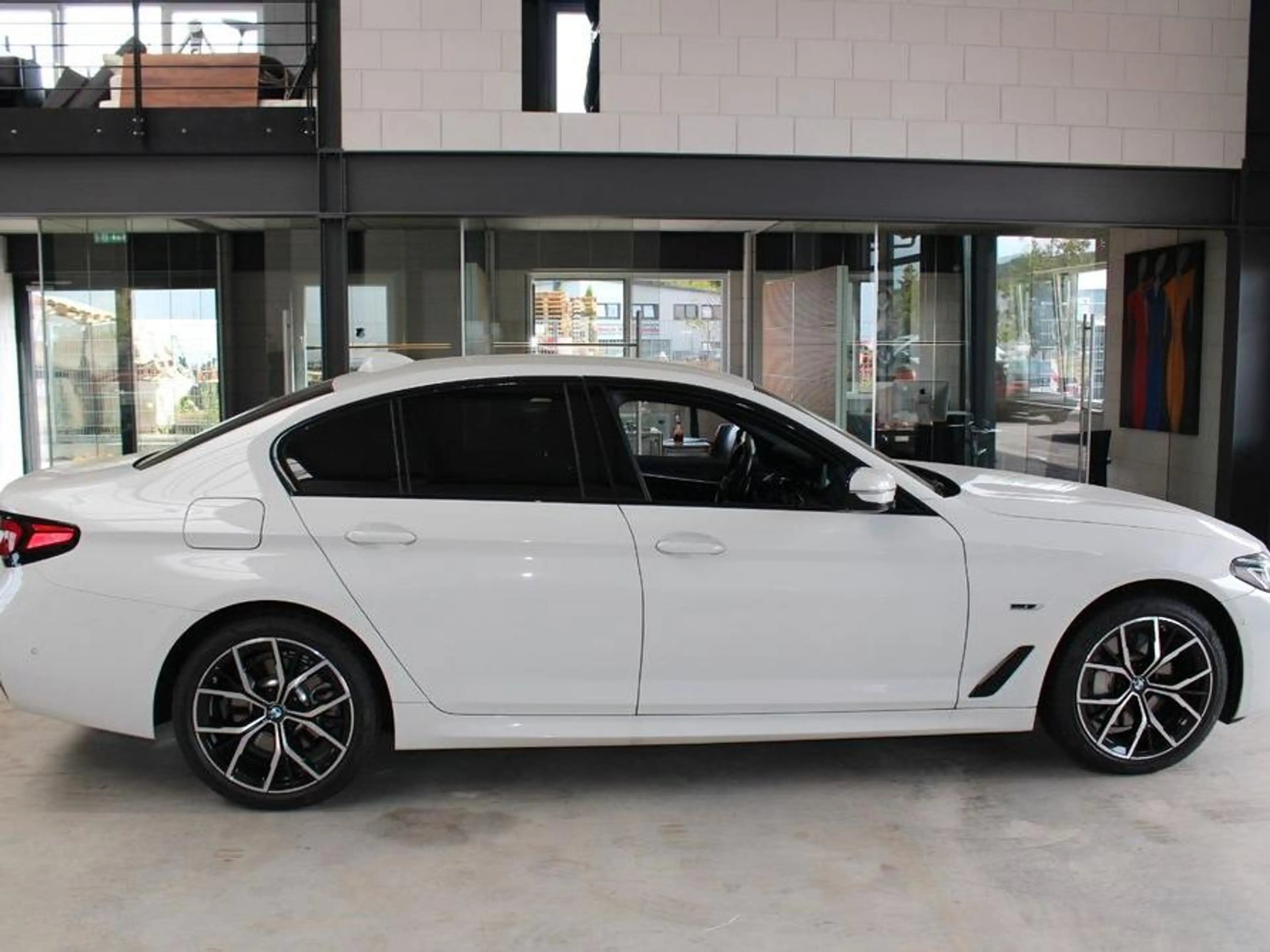 BMW 530 530 e — photo 3