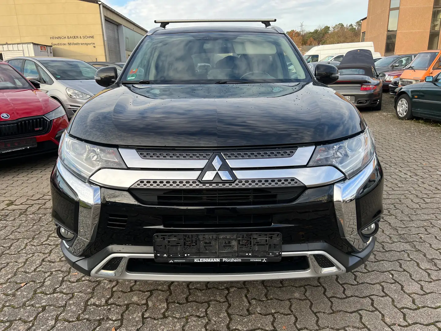 Mitsubishi Outlander Diamant Edition+ 2WD Schwarz - 1