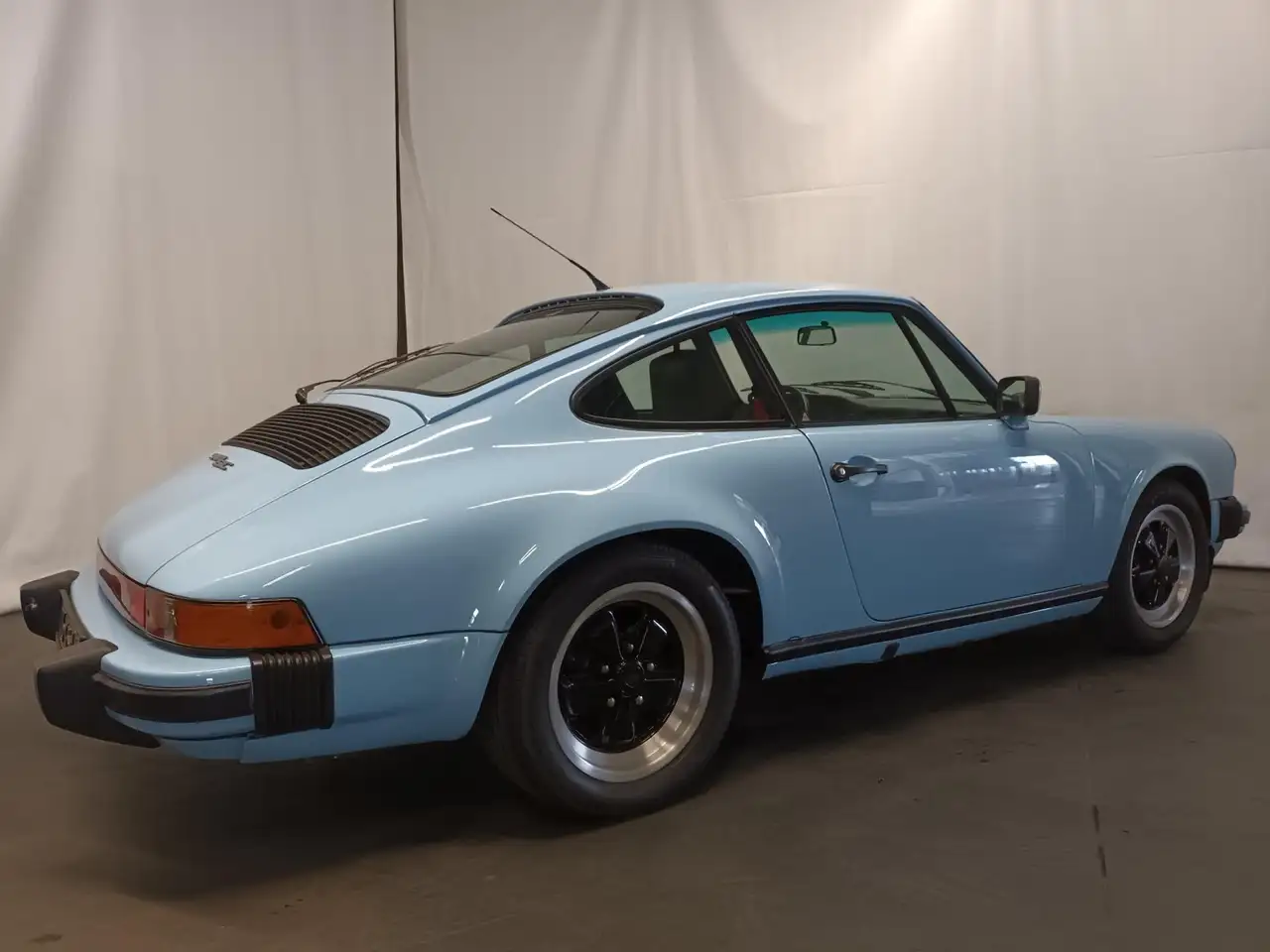 Porsche 911 3.0 SC Coupé Nieuwstaat!, foto 8