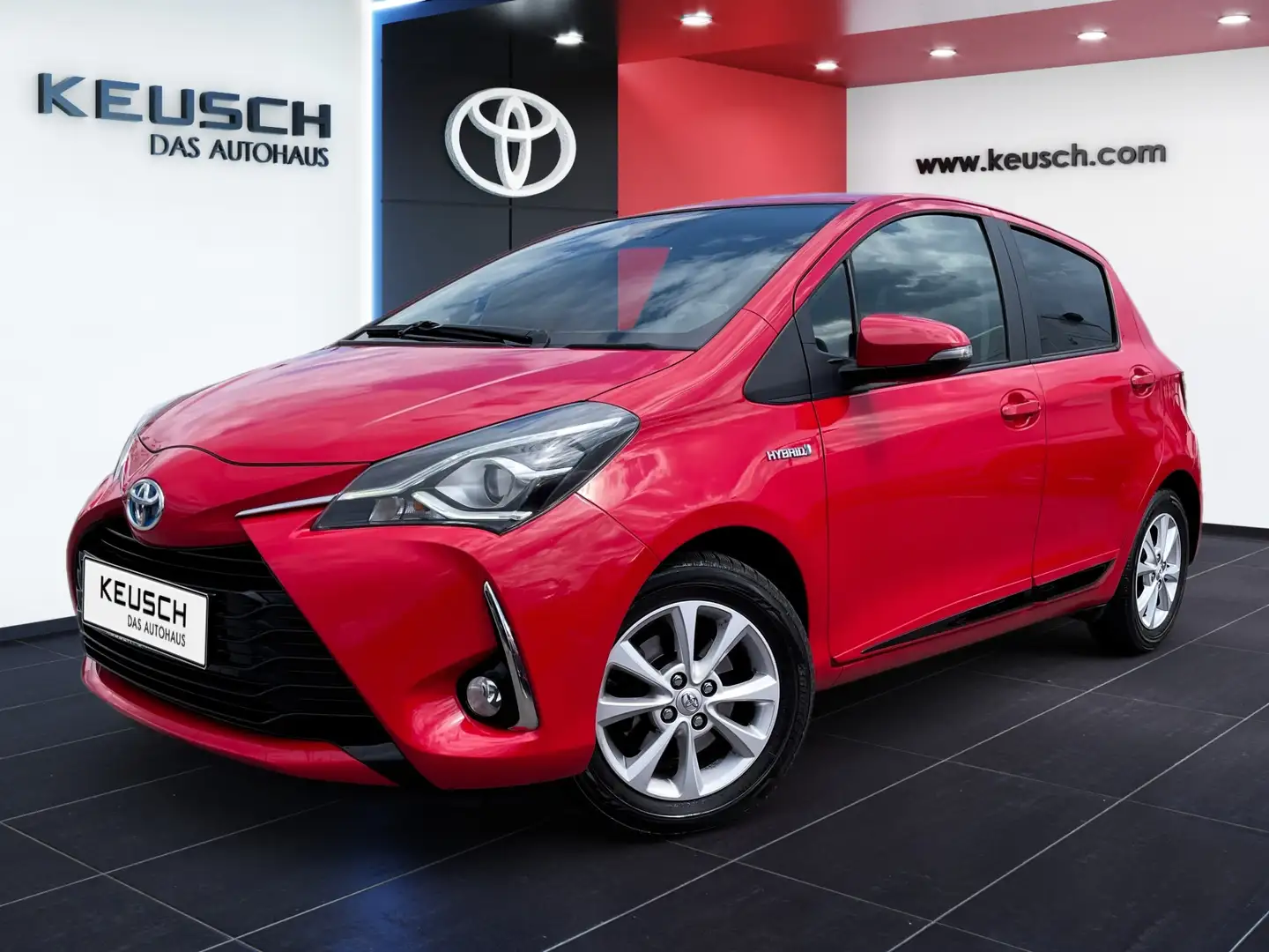 Toyota Yaris Yaris 1,5 VVT-i Hybrid Rot - 2