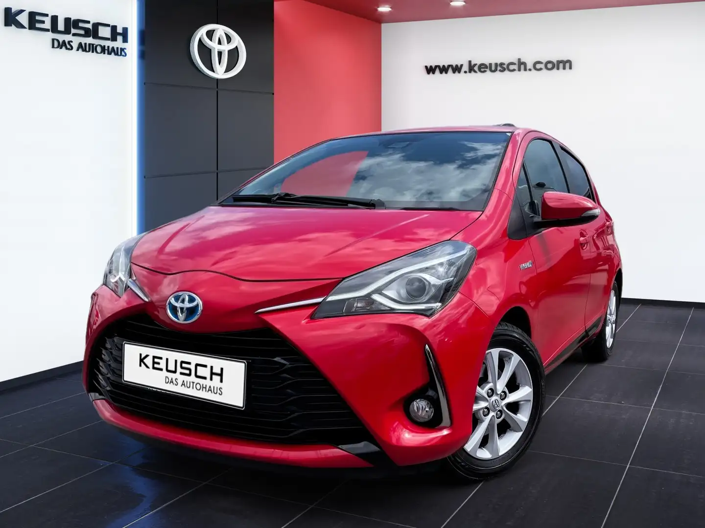 Toyota Yaris Yaris 1,5 VVT-i Hybrid Rot - 1