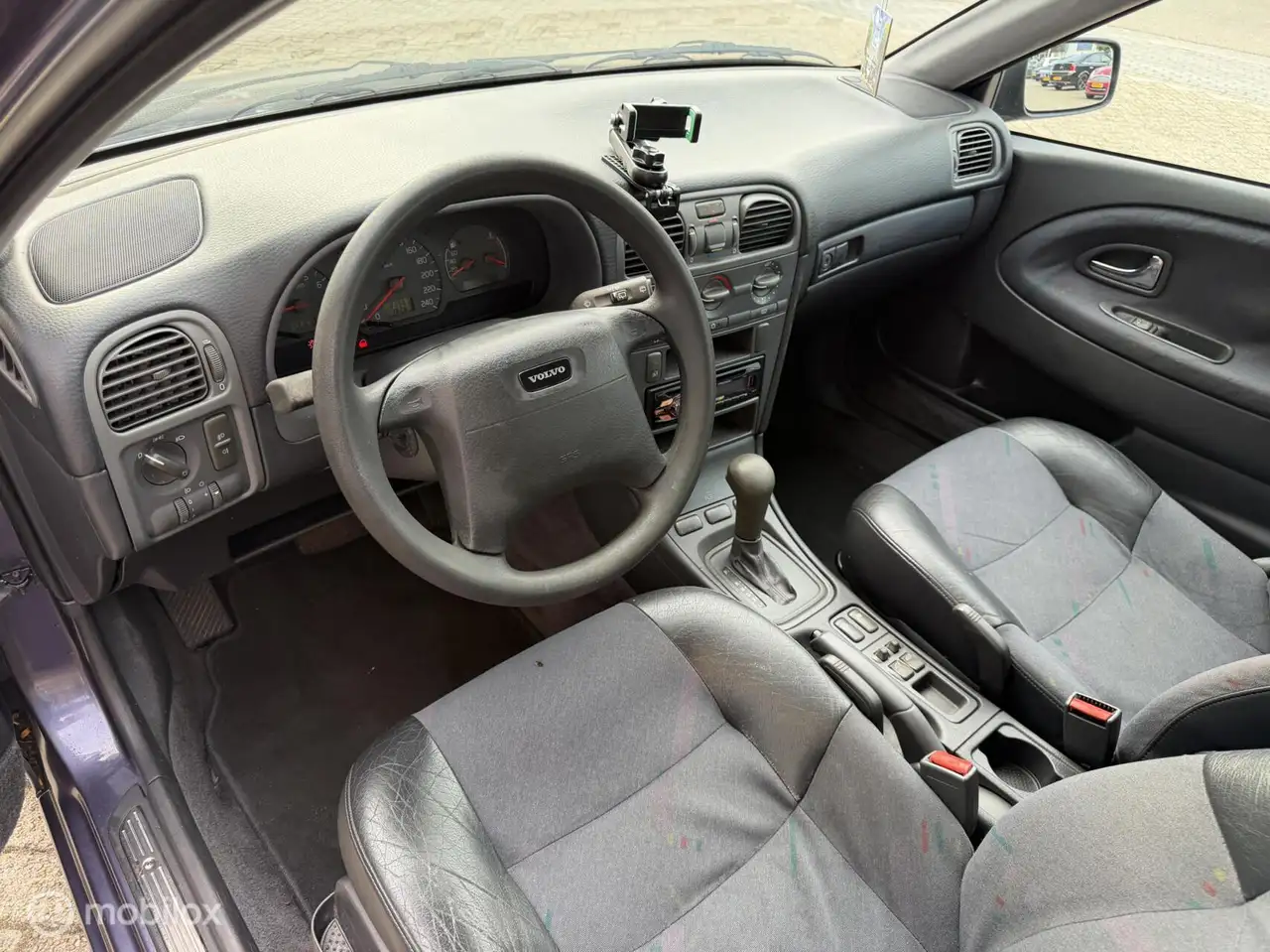 Volvo V40 1.8 Automaat Comfort Exclusive Airco Trekhaak, foto 2