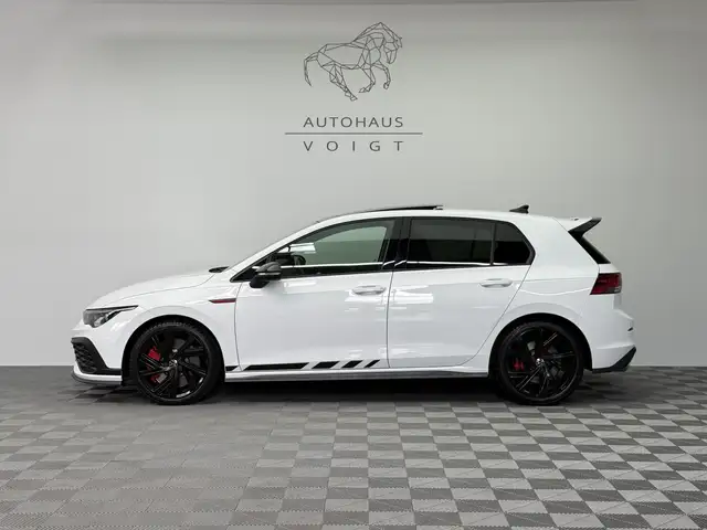 Volkswagen Golf main image