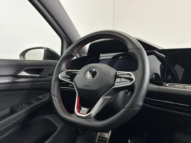 Volkswagen Golf view 12