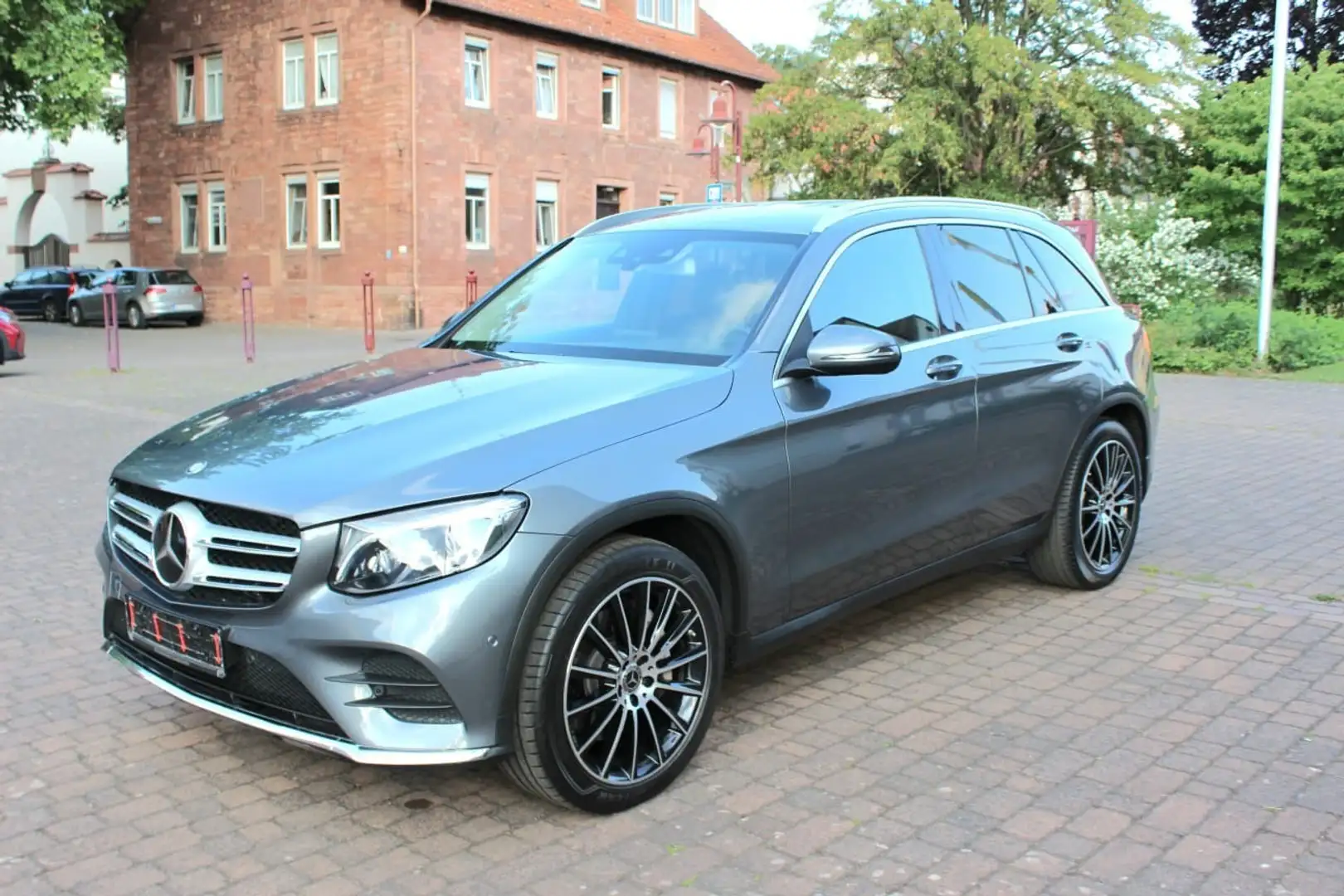 Mercedes-Benz GLC 250 4Matic 9G-AMG*Navi*Hud*Acc*Standheizung*20 Zoll Grau - 2